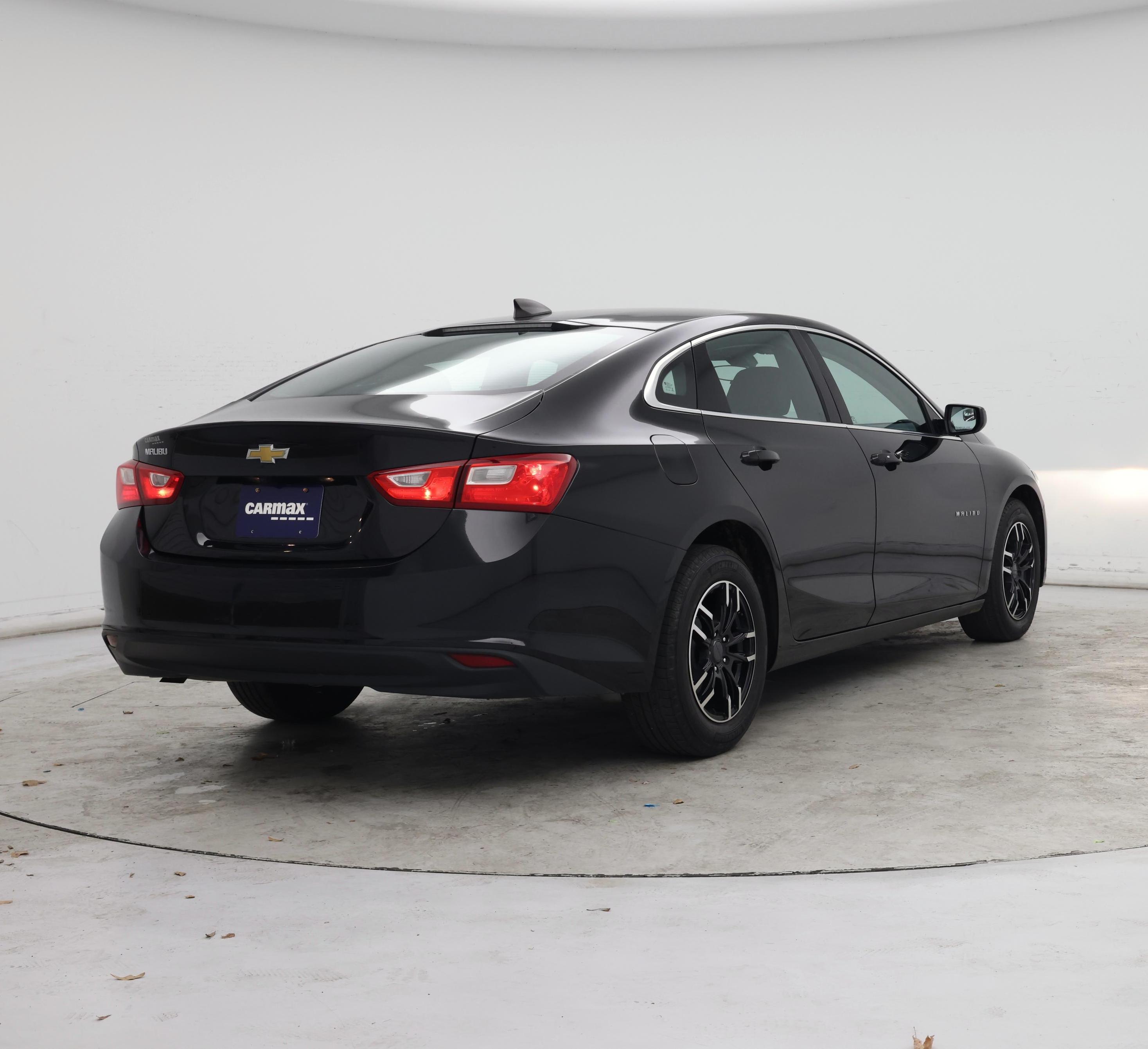 Thumbnail: 2021 Chevrolet Malibu - 8