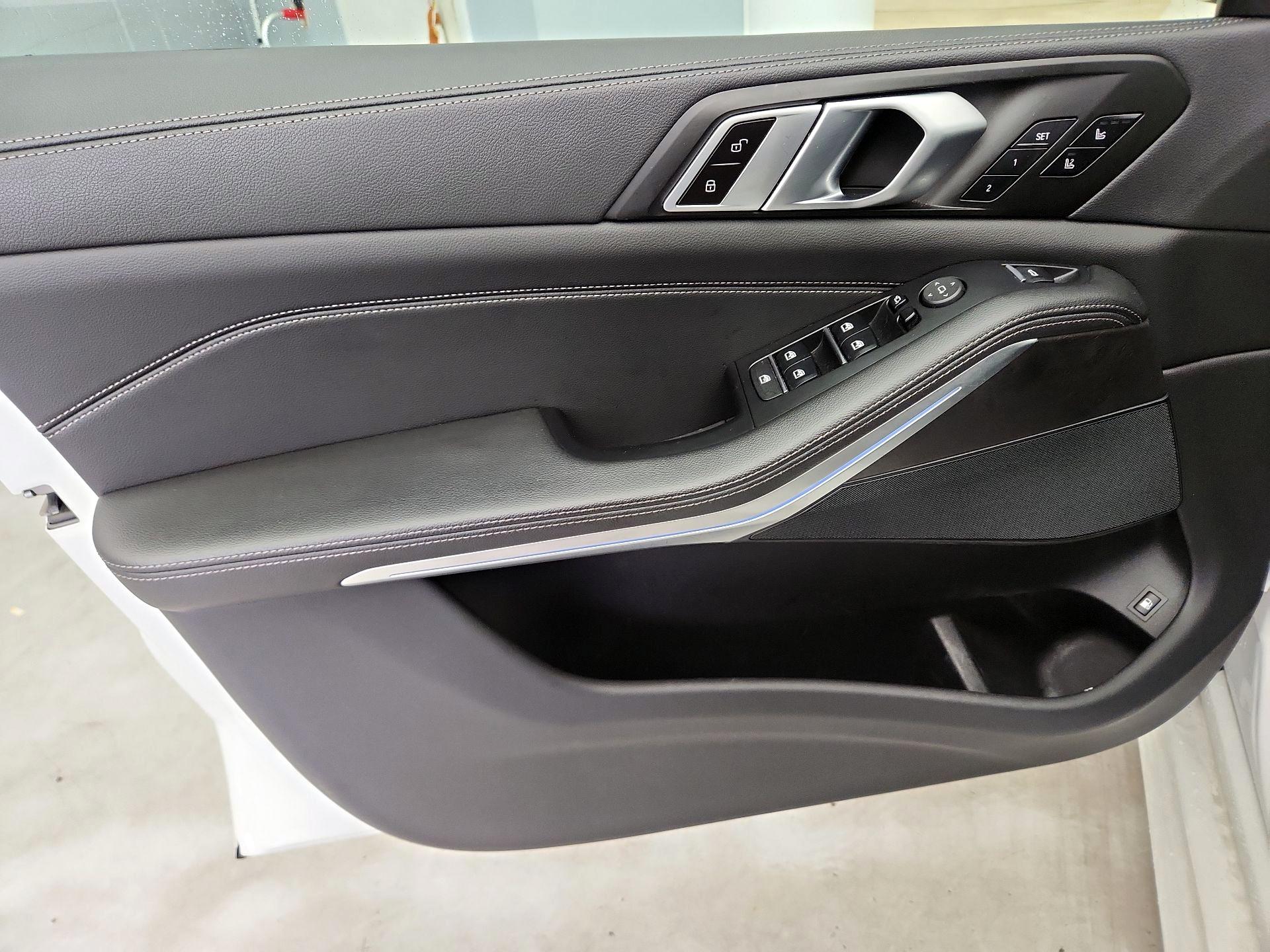 Thumbnail: 2022 BMW X5 - 12