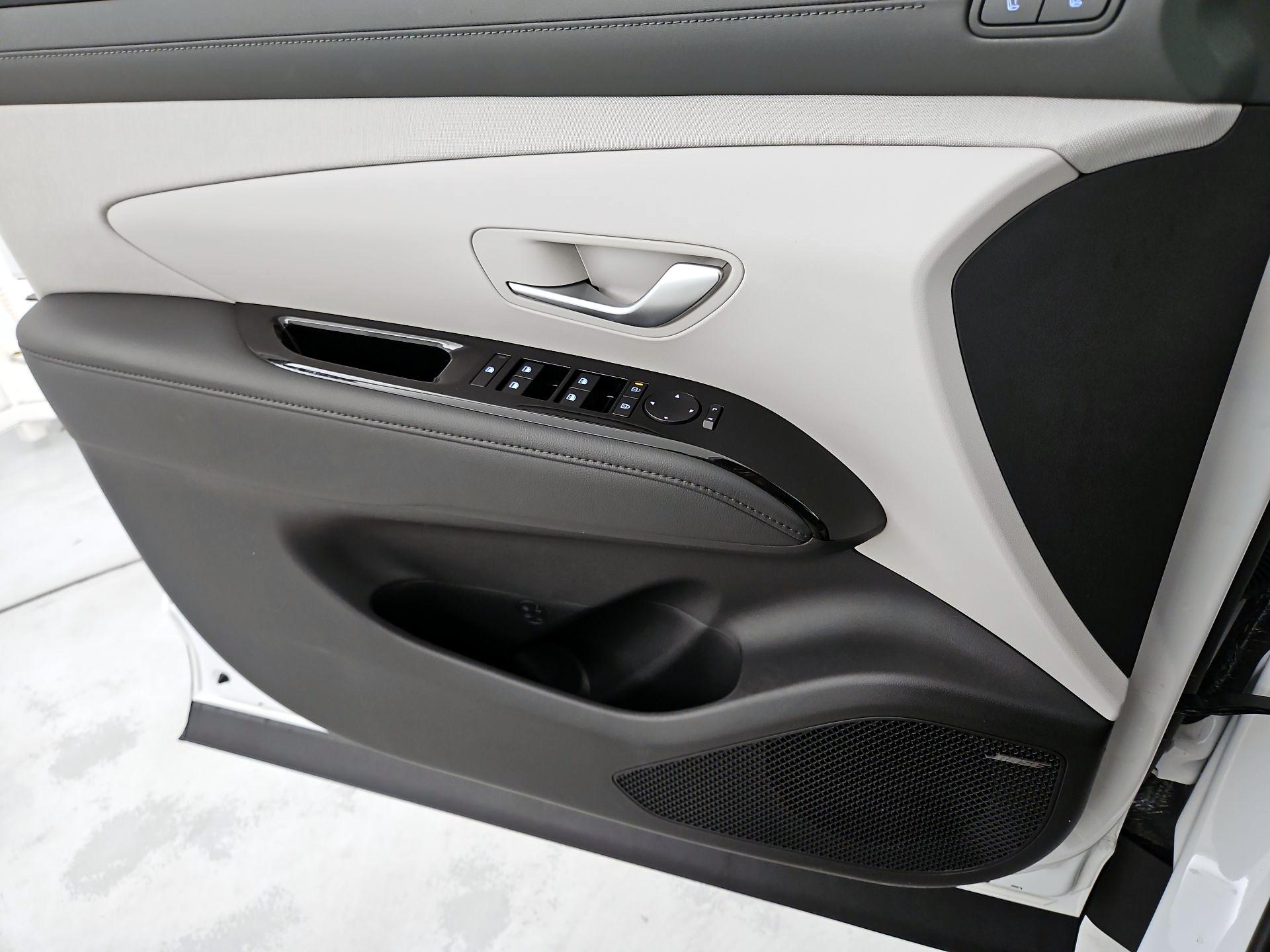 Thumbnail: 2025 Hyundai Tucson - 12