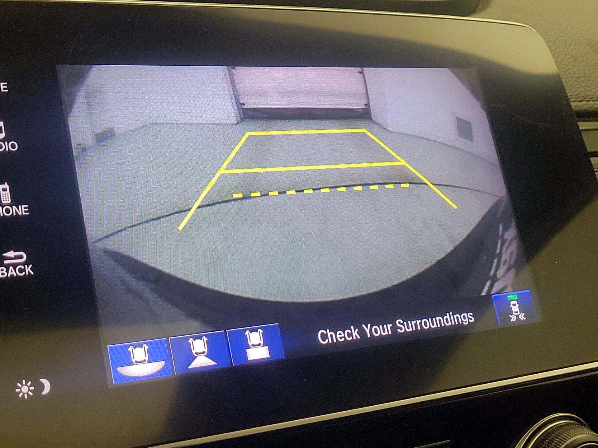 Thumbnail: 2018 Honda CR-V - 14