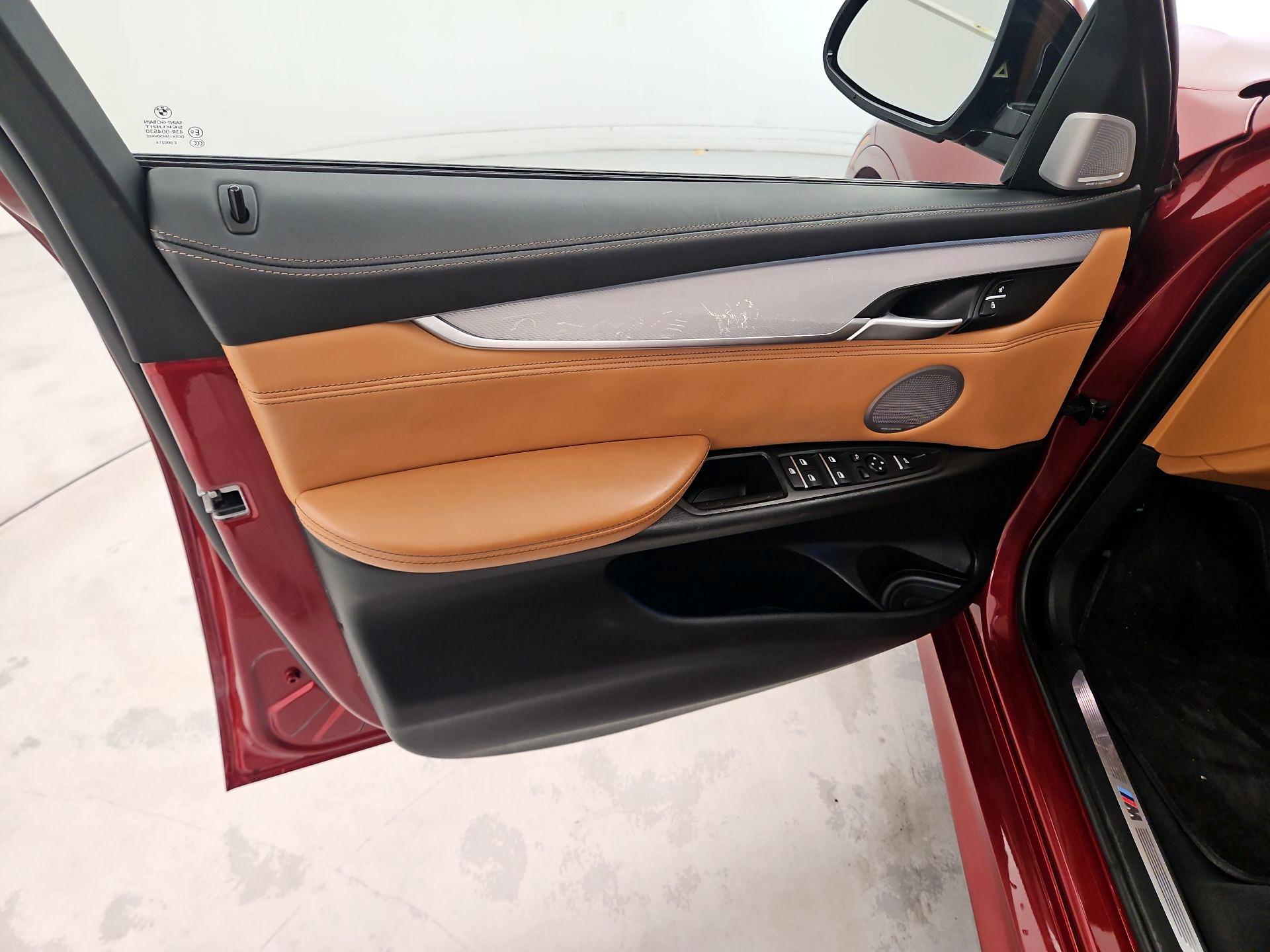 Thumbnail: 2017 BMW X6 - 12