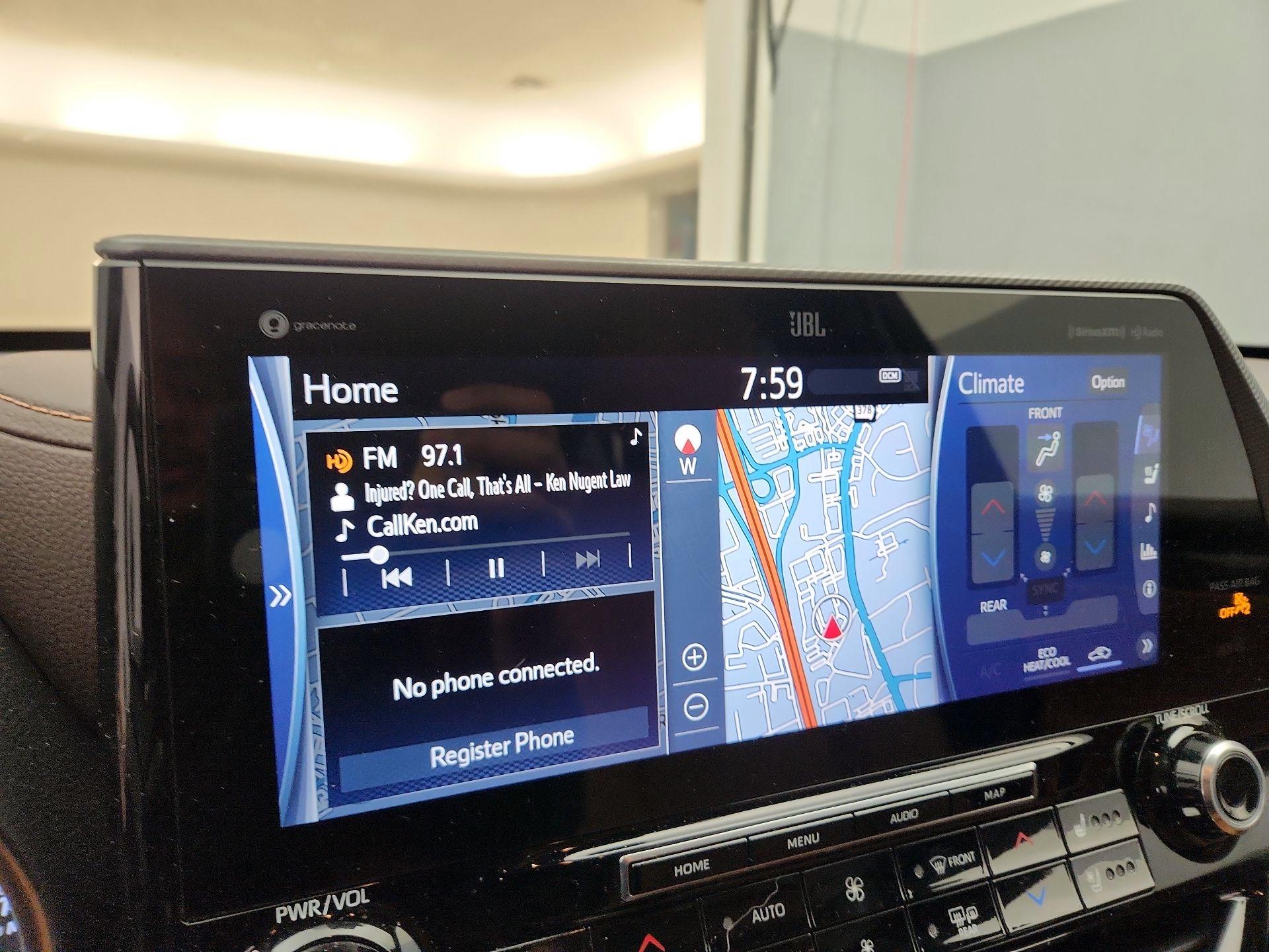 Thumbnail: 2021 Toyota Highlander - 16