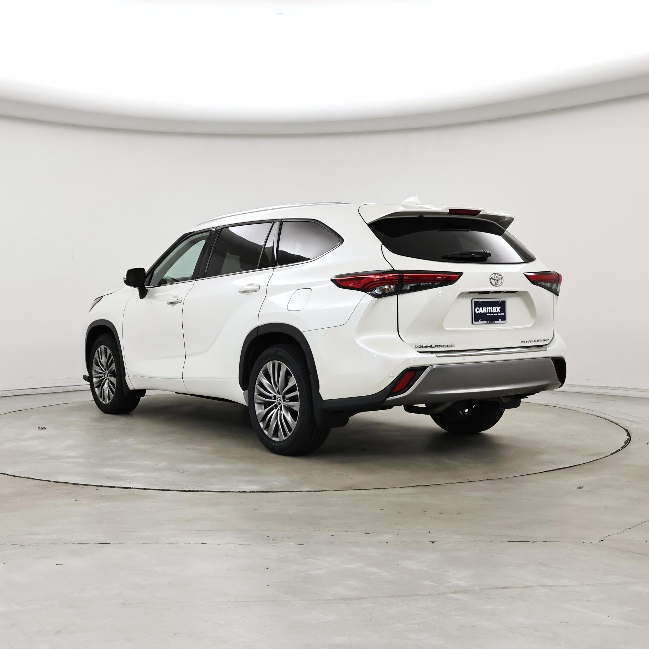 Thumbnail: 2021 Toyota Highlander - 2