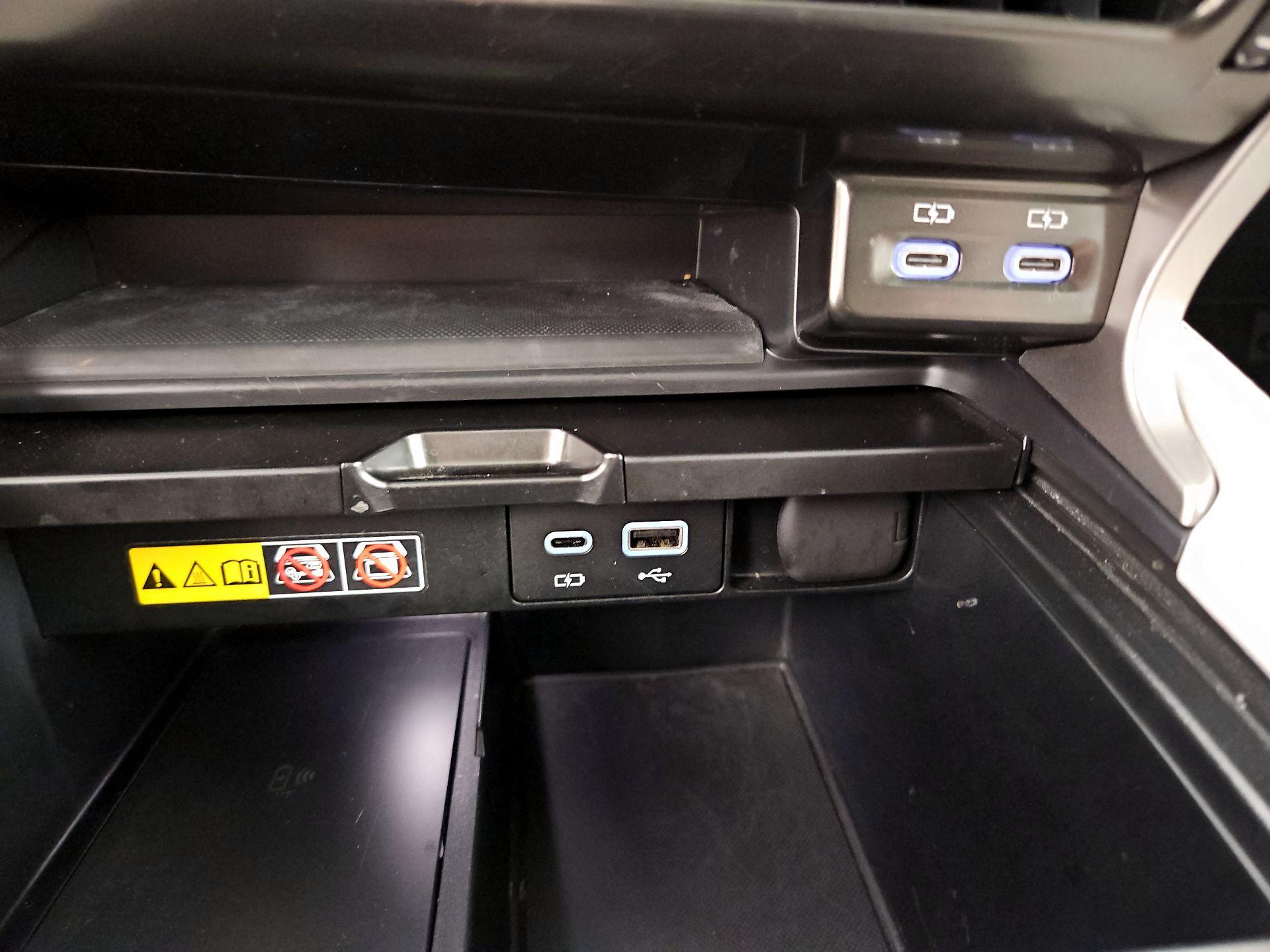 Thumbnail: 2024 Lexus RX - 18