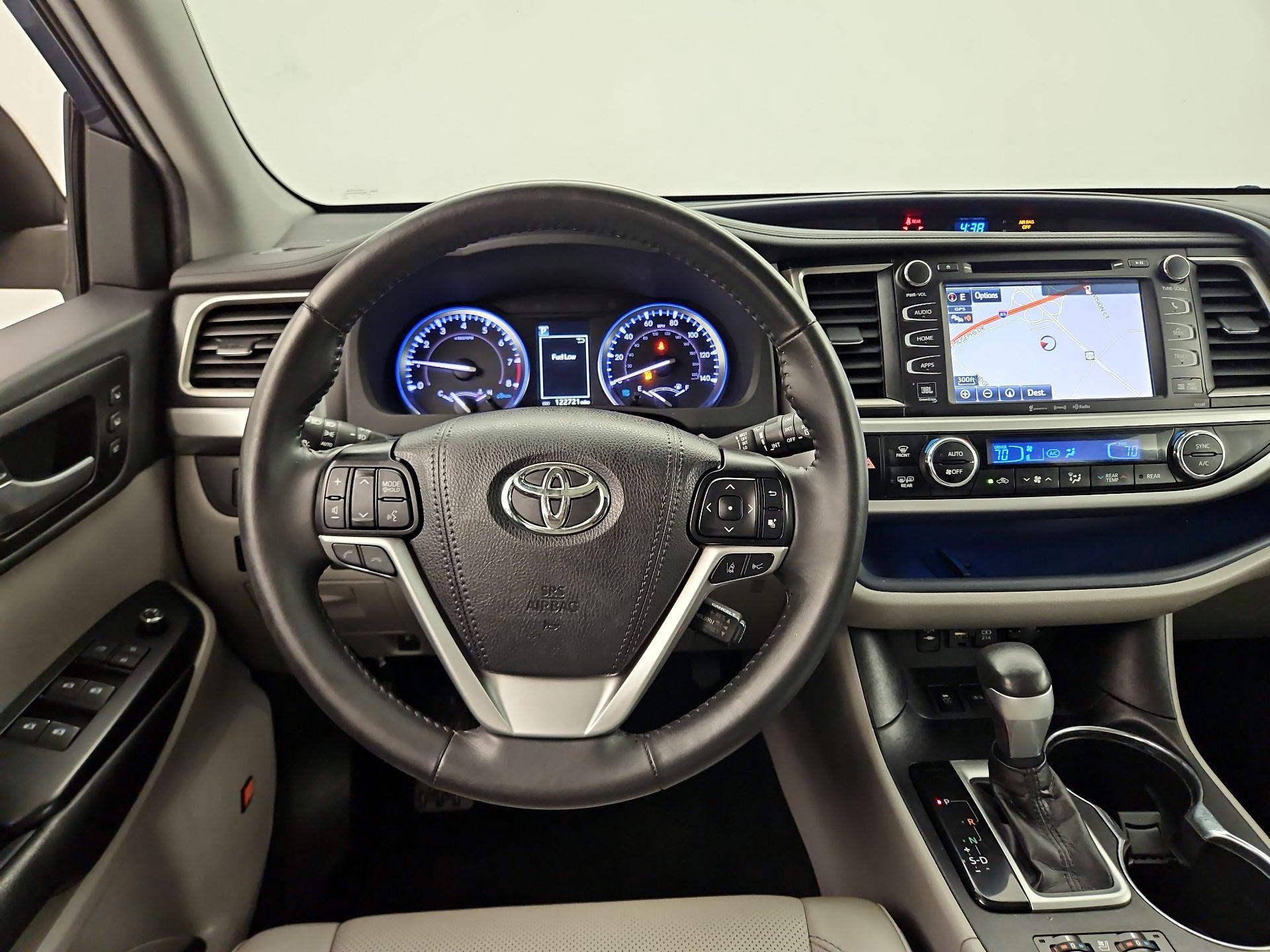 Thumbnail: 2019 Toyota Highlander - 10