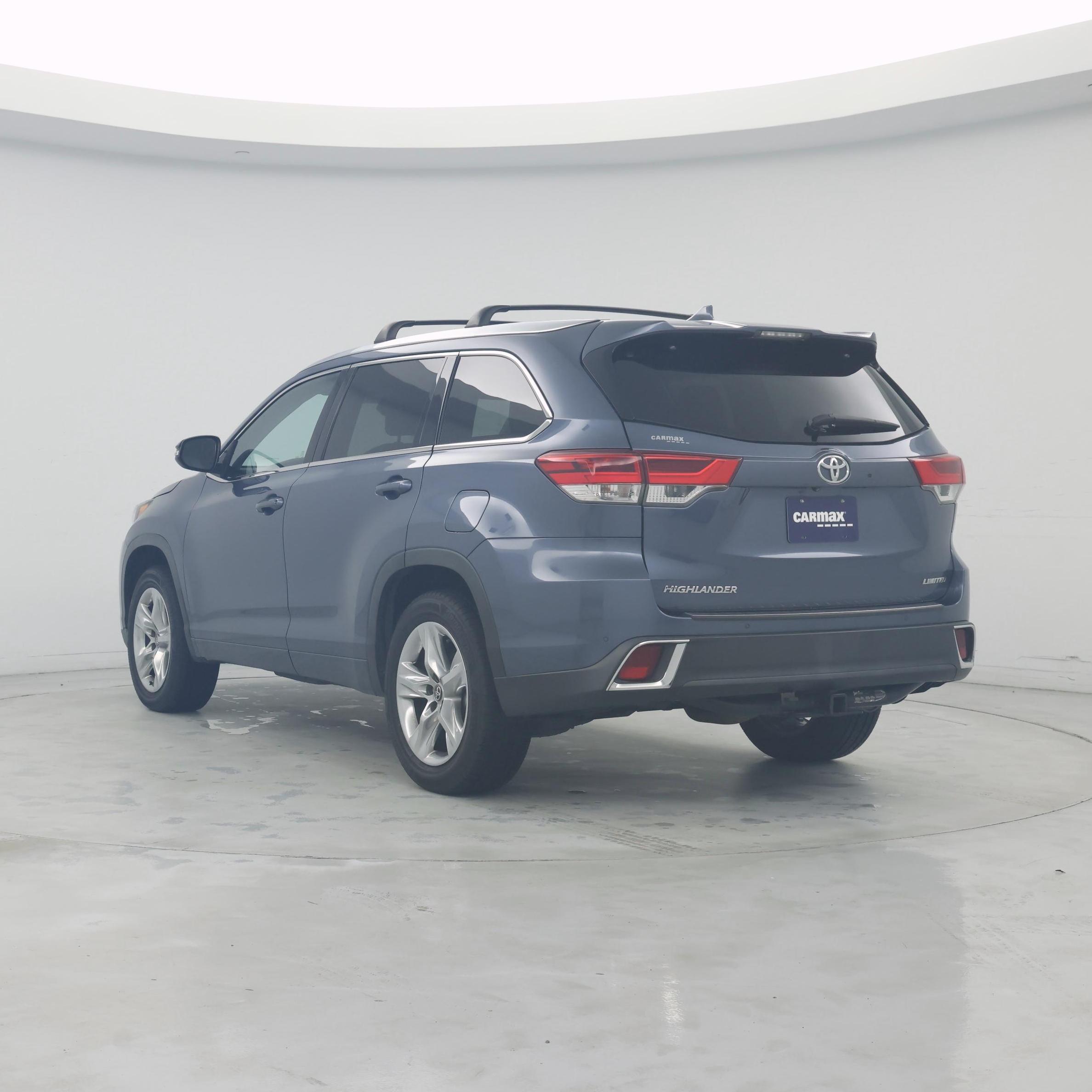 Thumbnail: 2019 Toyota Highlander - 2