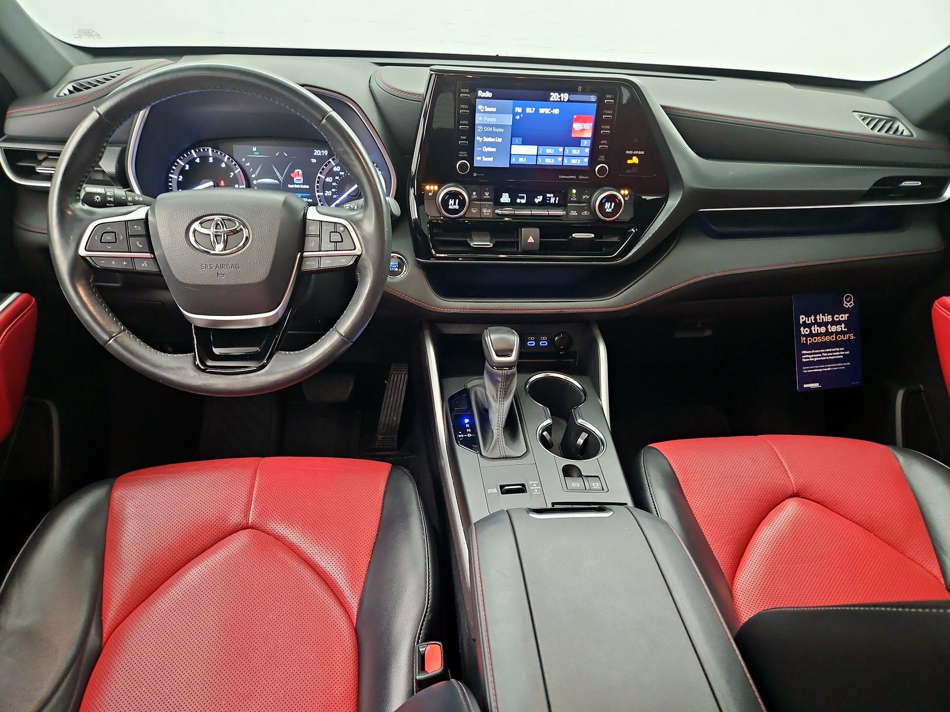 Thumbnail: 2022 Toyota Highlander - 9