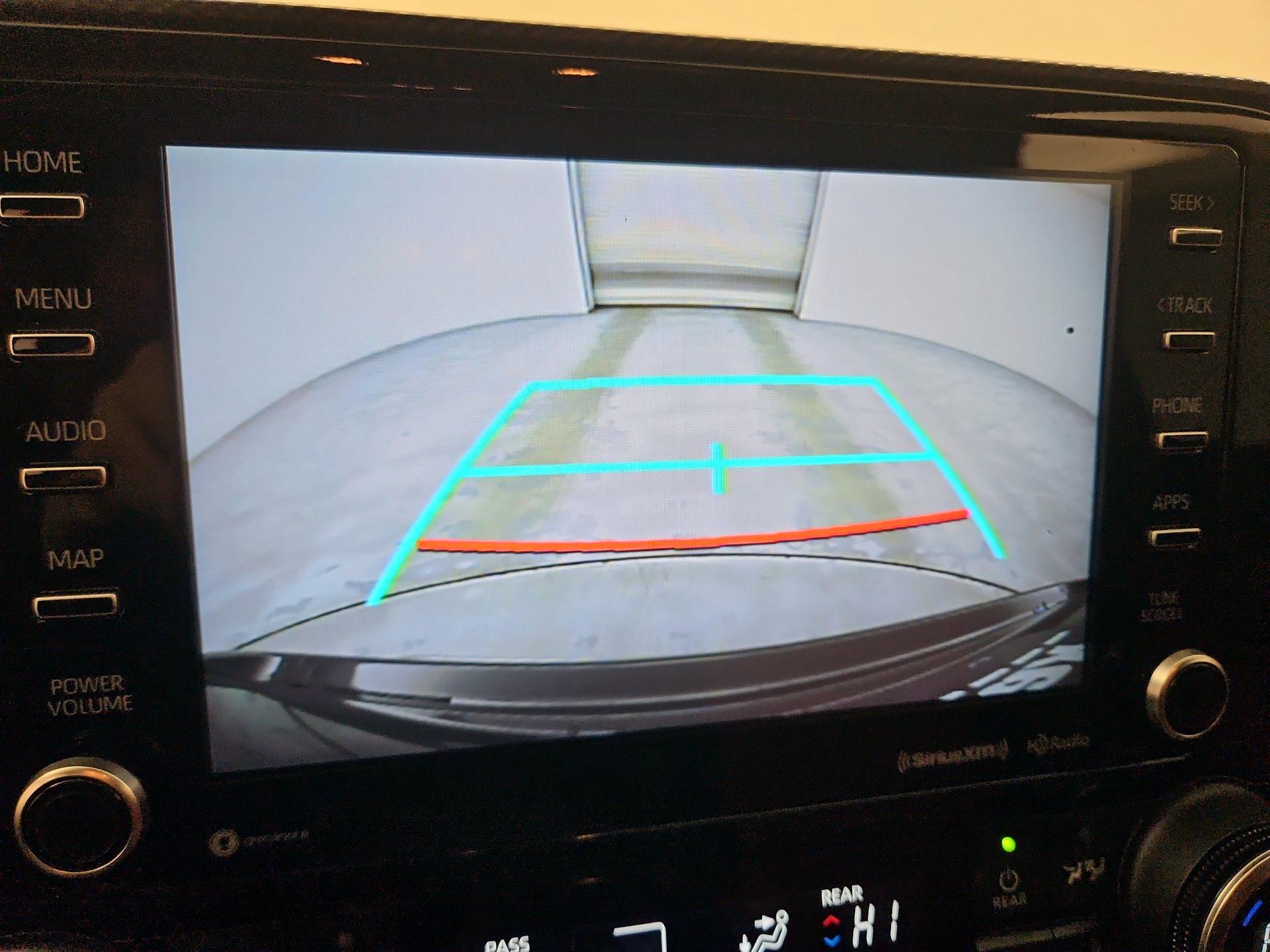 Thumbnail: 2022 Toyota Highlander - 14