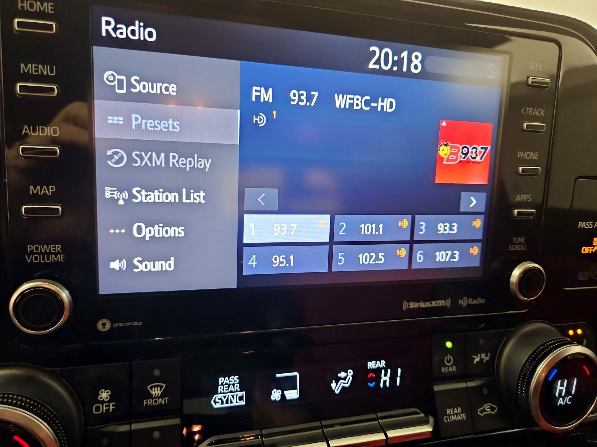 Thumbnail: 2022 Toyota Highlander - 15