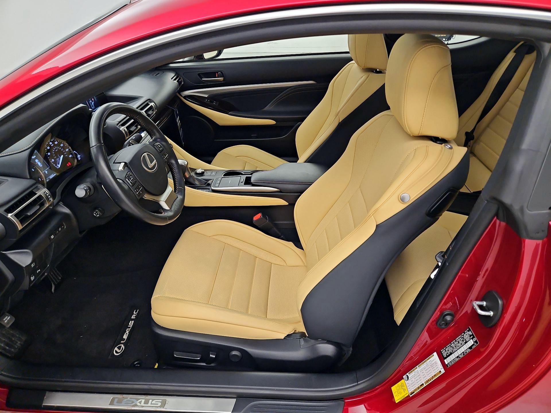 Thumbnail: 2019 Lexus RC - 11