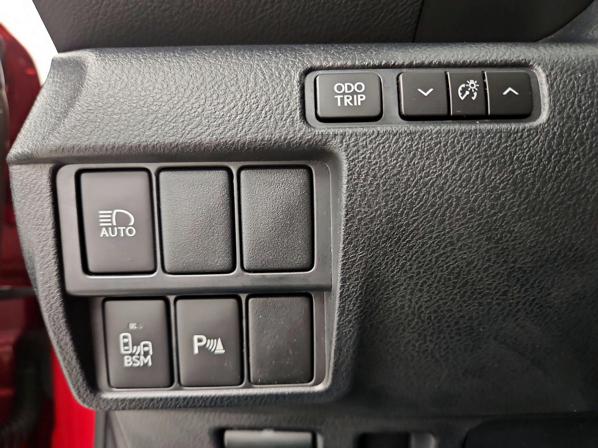 Thumbnail: 2019 Lexus RC - 13