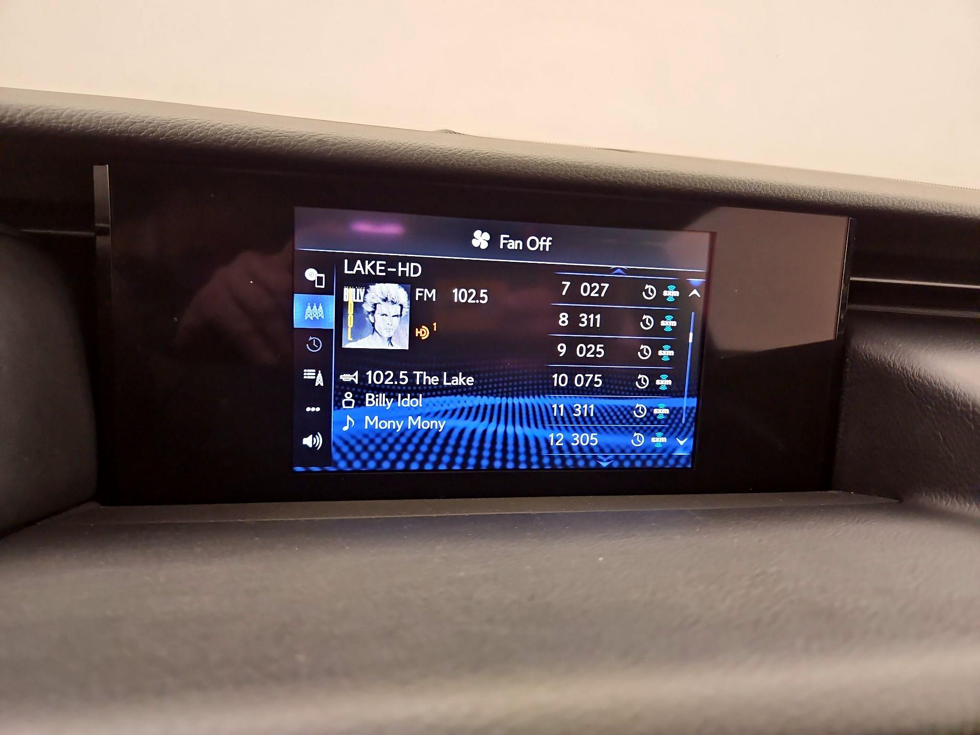 Thumbnail: 2019 Lexus RC - 15