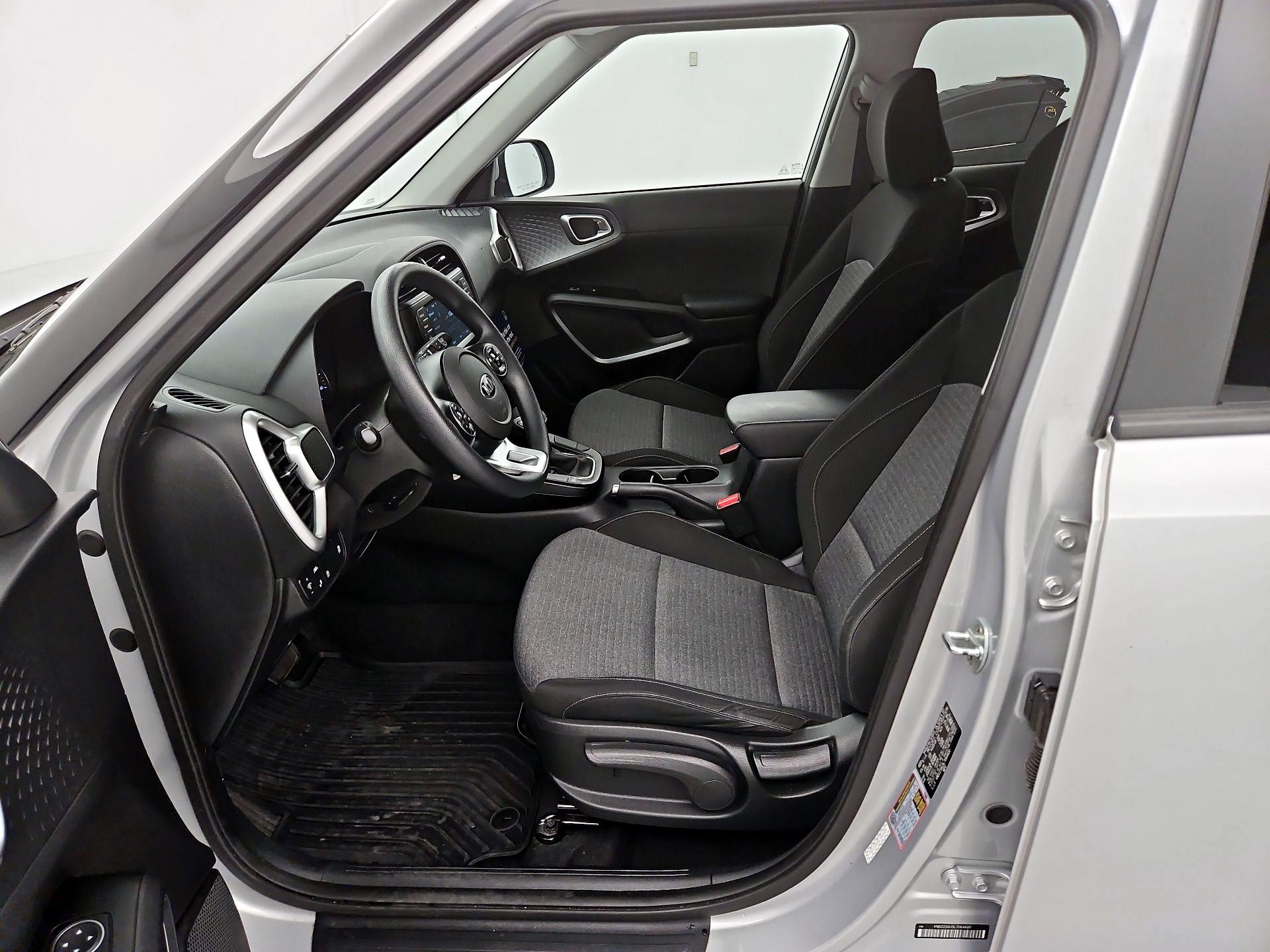 Thumbnail: 2020 Kia Soul - 11