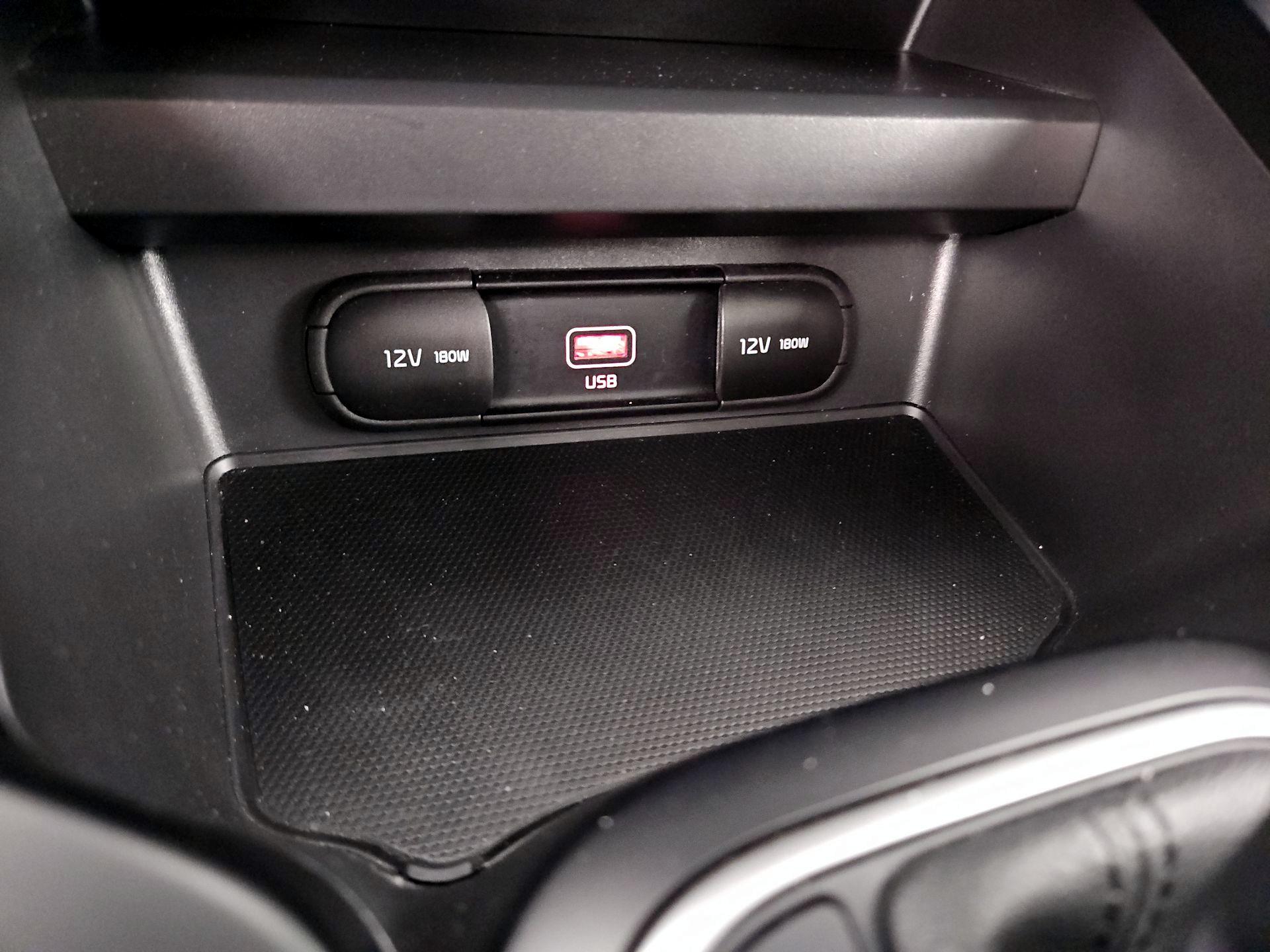 Thumbnail: 2020 Kia Soul - 18