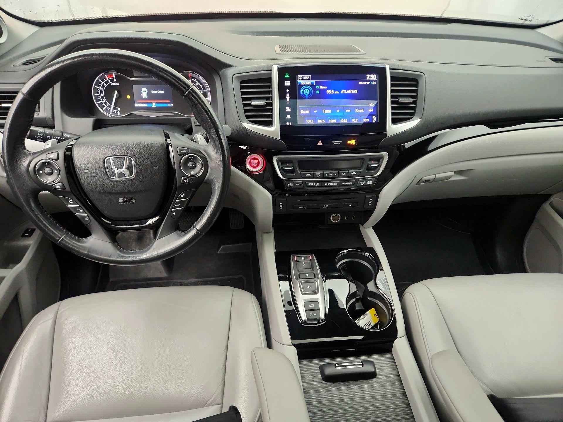 Thumbnail: 2016 Honda Pilot - 9