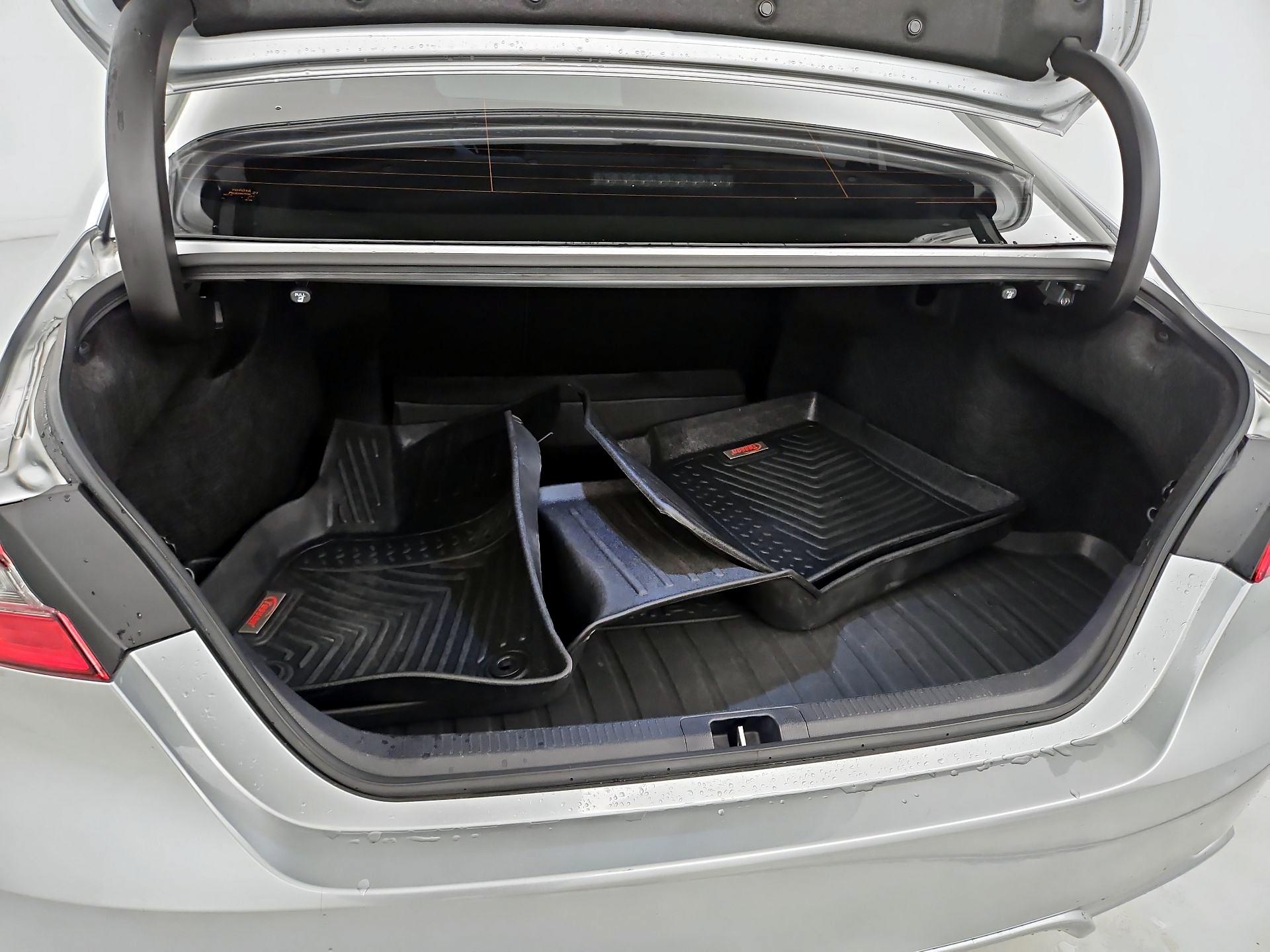 Thumbnail: 2024 Toyota Camry - 20