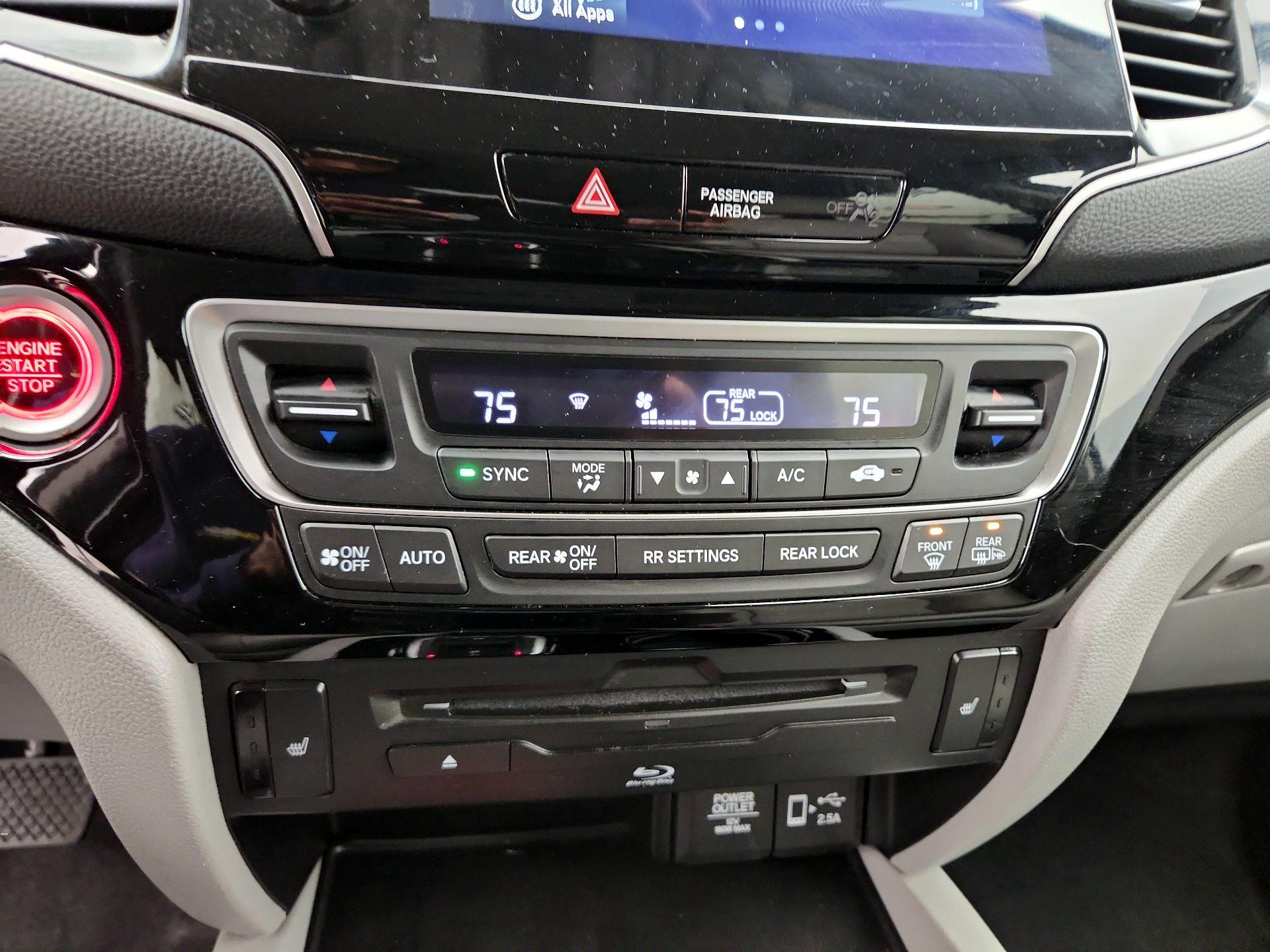 Thumbnail: 2020 Honda Pilot - 16