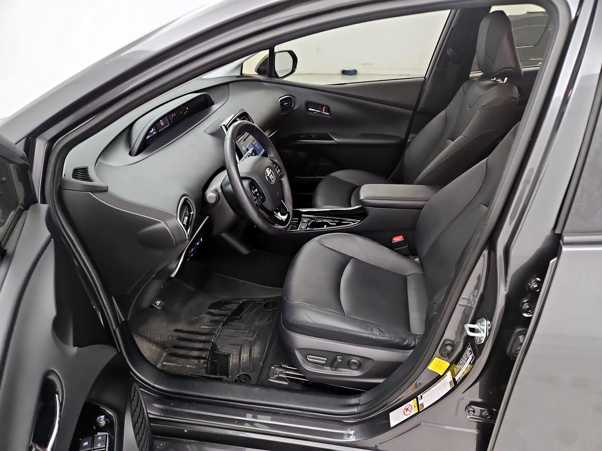 Thumbnail: 2019 Toyota Prius - 11