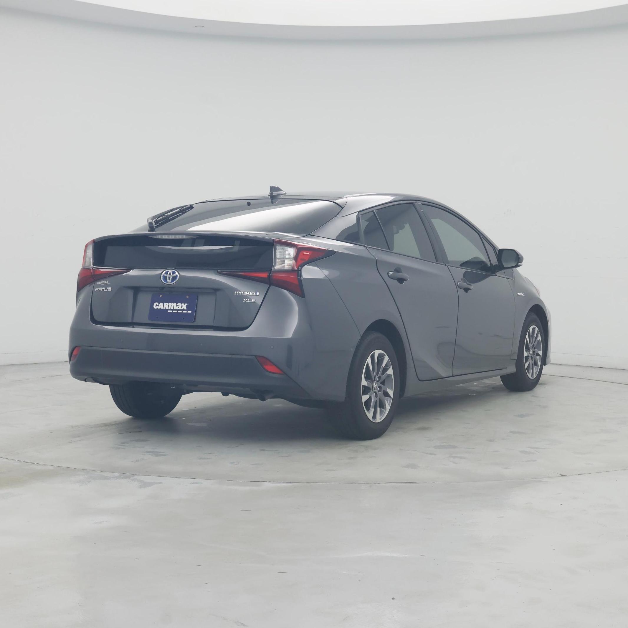 Thumbnail: 2019 Toyota Prius - 8