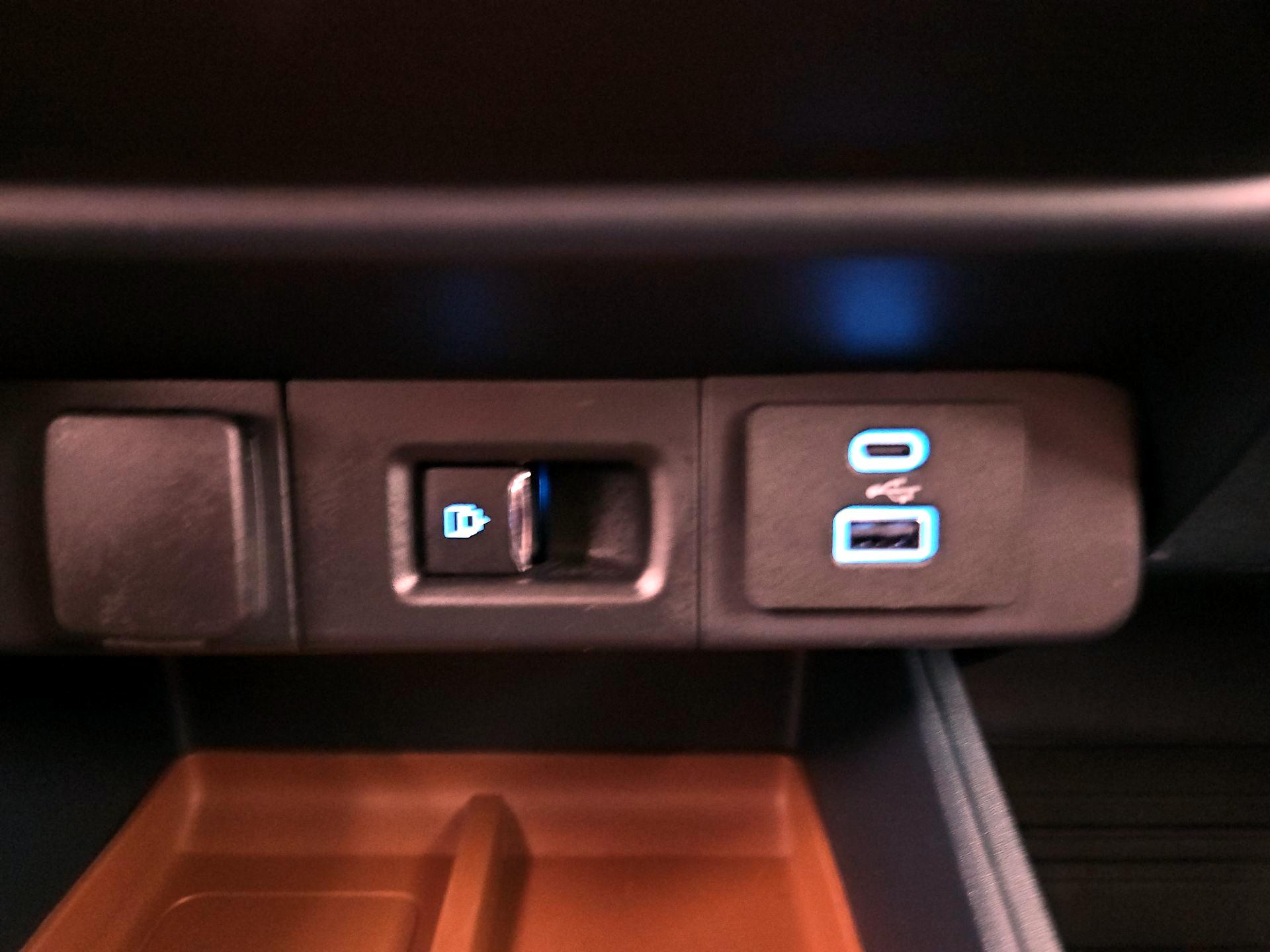 Thumbnail: 2022 Ford Maverick - 18