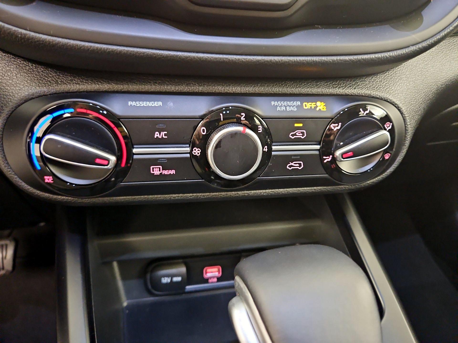 Thumbnail: 2021 Kia Soul - 16