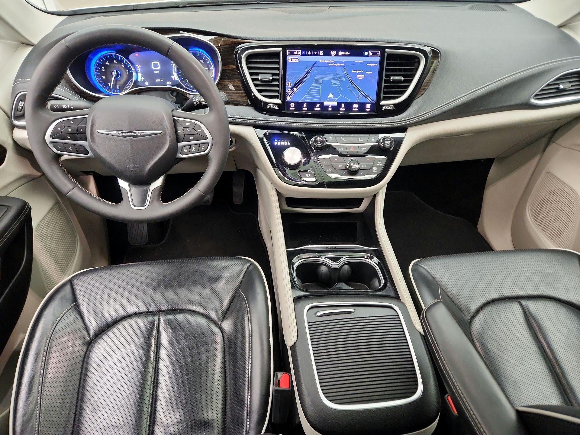 Thumbnail: 2024 Chrysler Pacifica - 9