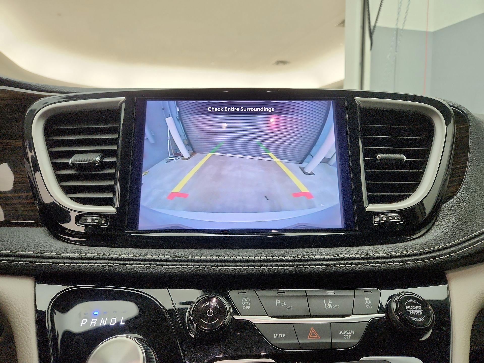 Thumbnail: 2024 Chrysler Pacifica - 15