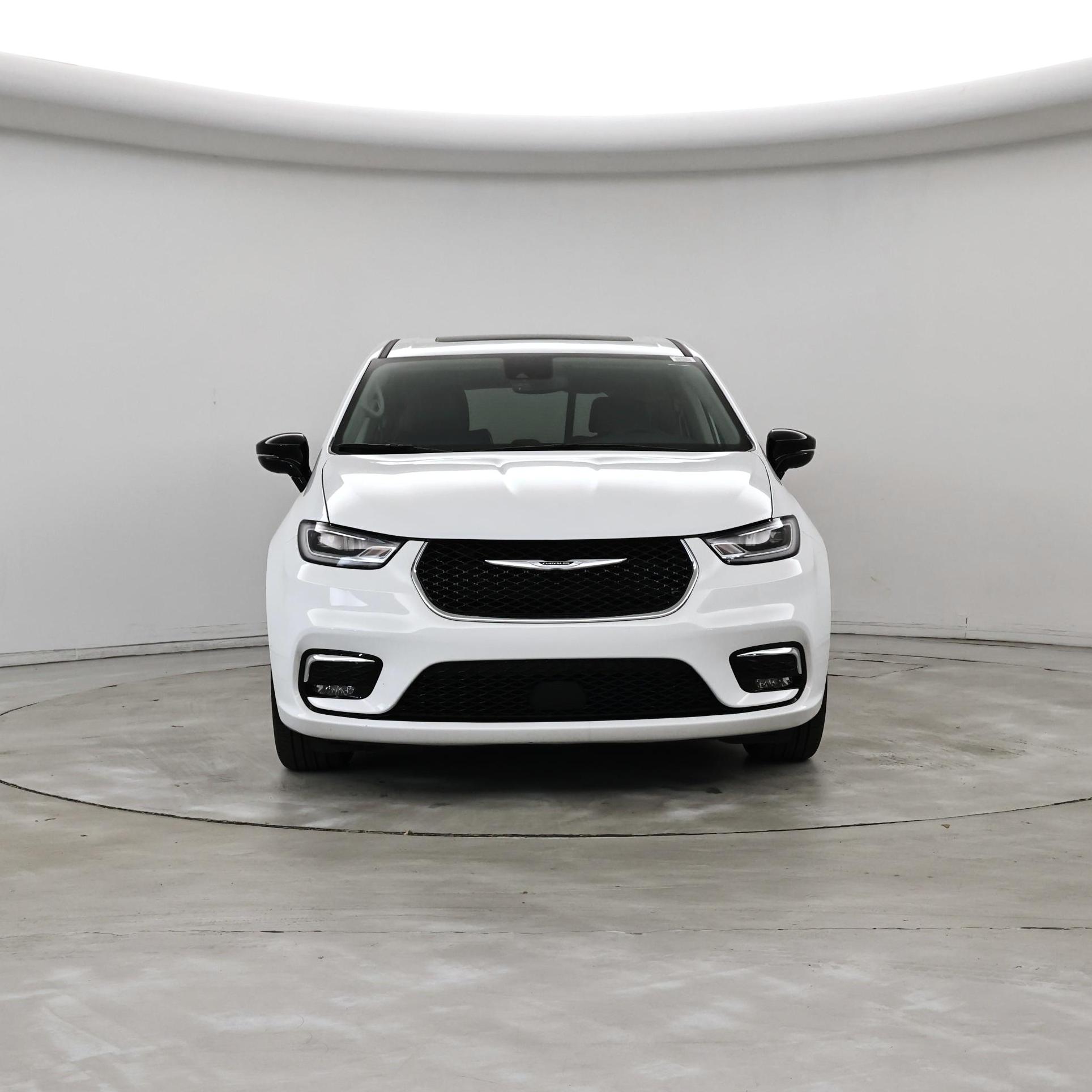 Thumbnail: 2024 Chrysler Pacifica - 5