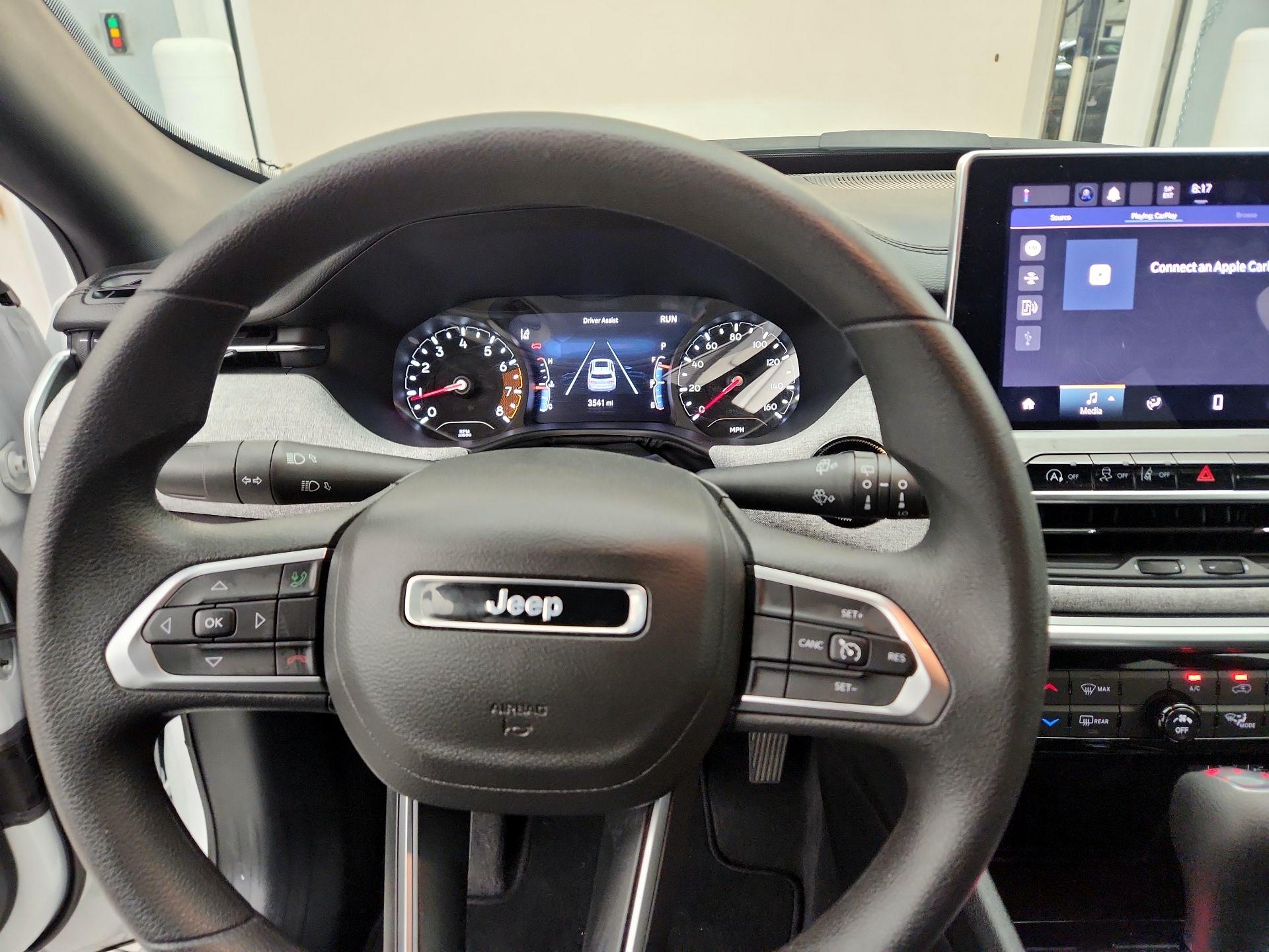 Thumbnail: 2023 Jeep Compass - 10