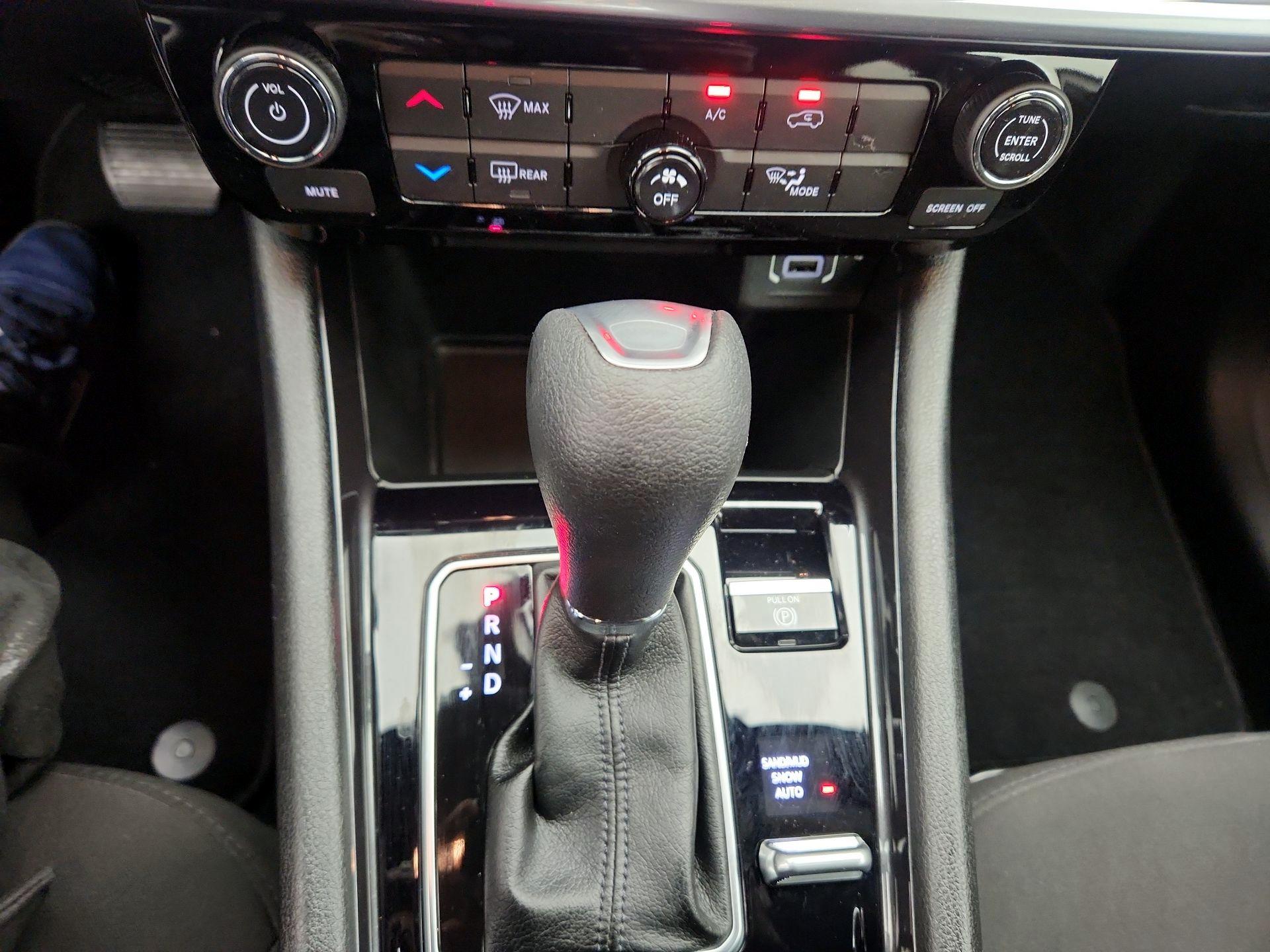 Thumbnail: 2023 Jeep Compass - 17