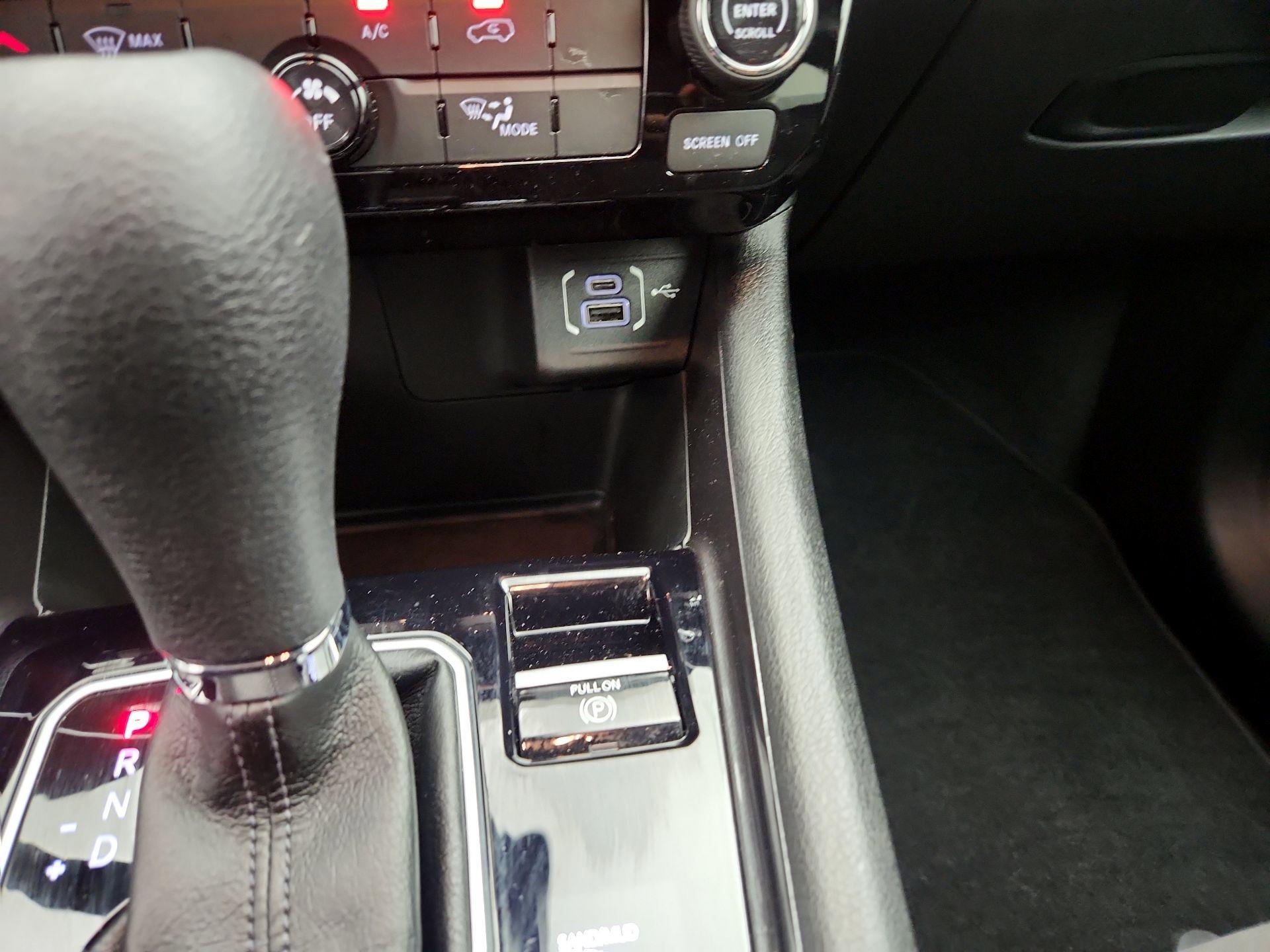 Thumbnail: 2023 Jeep Compass - 18