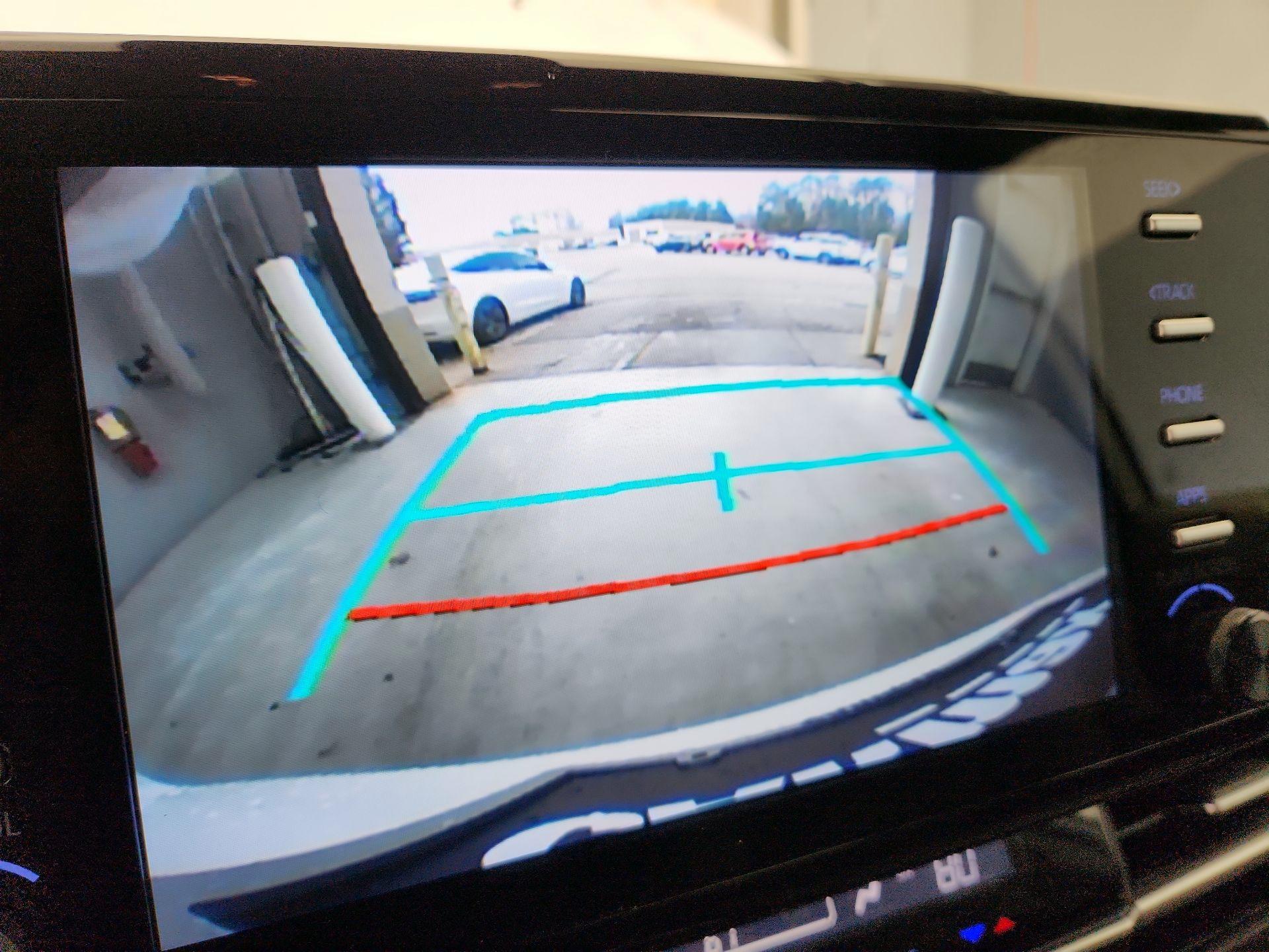 Thumbnail: 2024 Toyota Sienna - 14