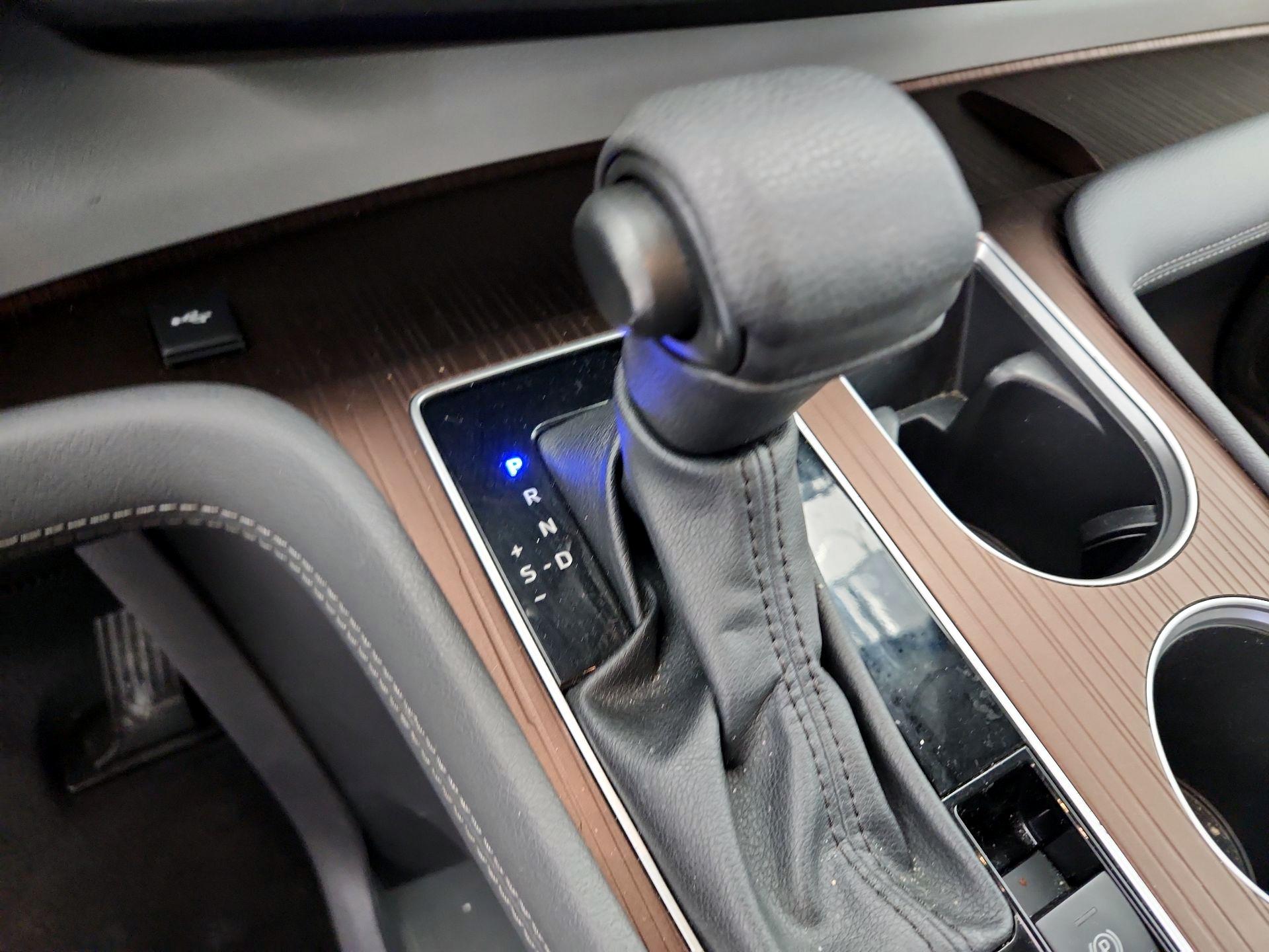 Thumbnail: 2024 Toyota Sienna - 17