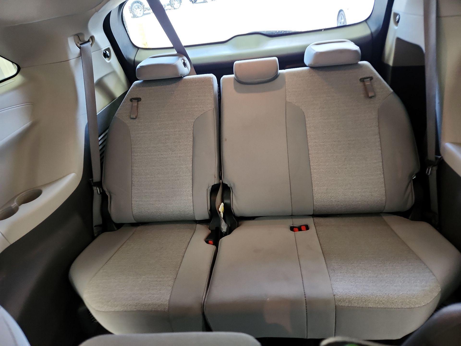 Thumbnail: 2024 Toyota Sienna - 20