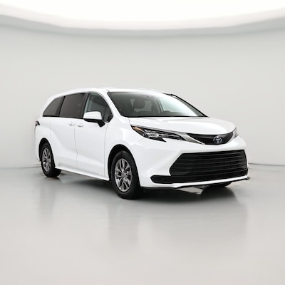 2024 Toyota Sienna LE