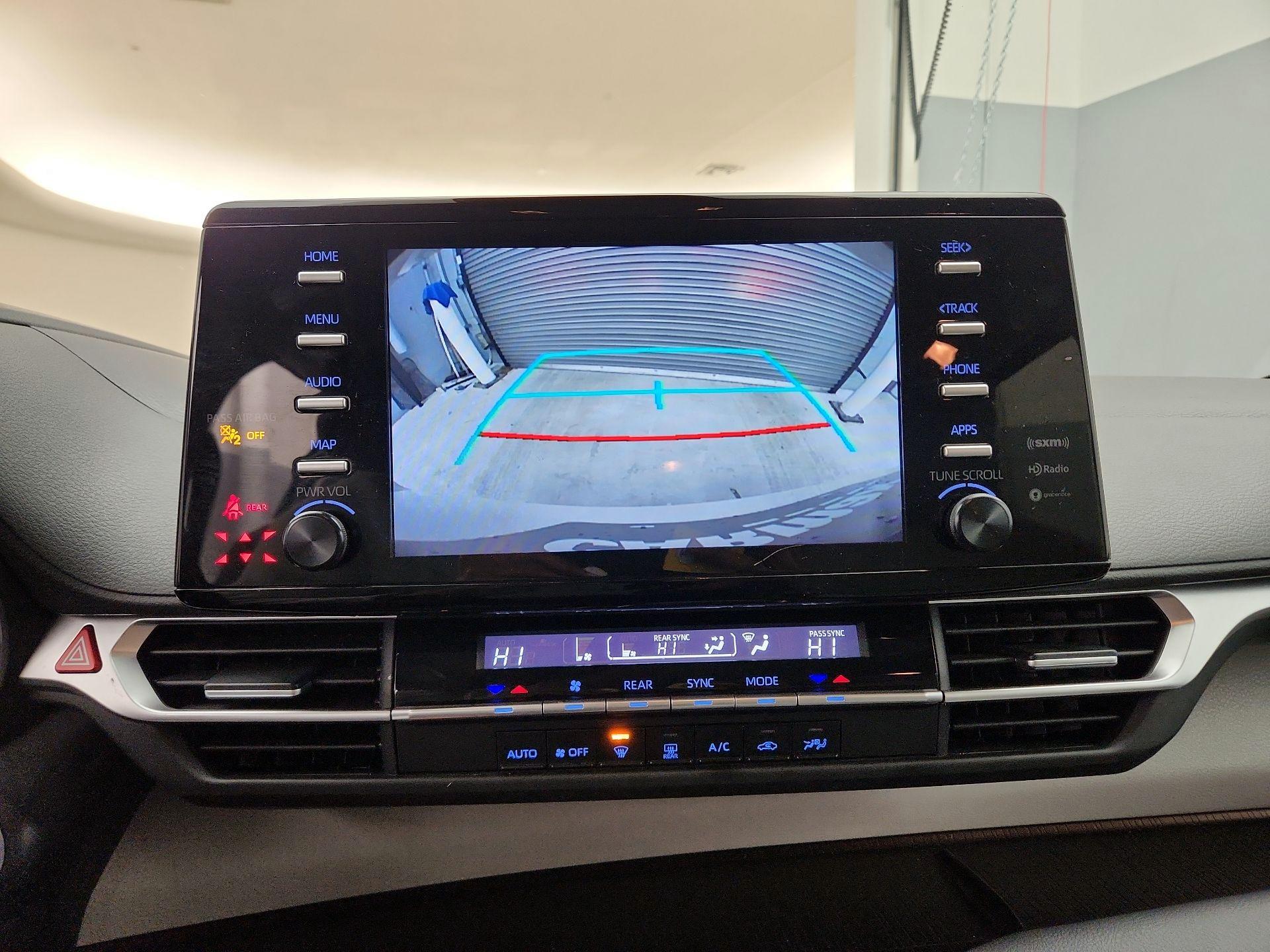 Thumbnail: 2024 Toyota Sienna - 14