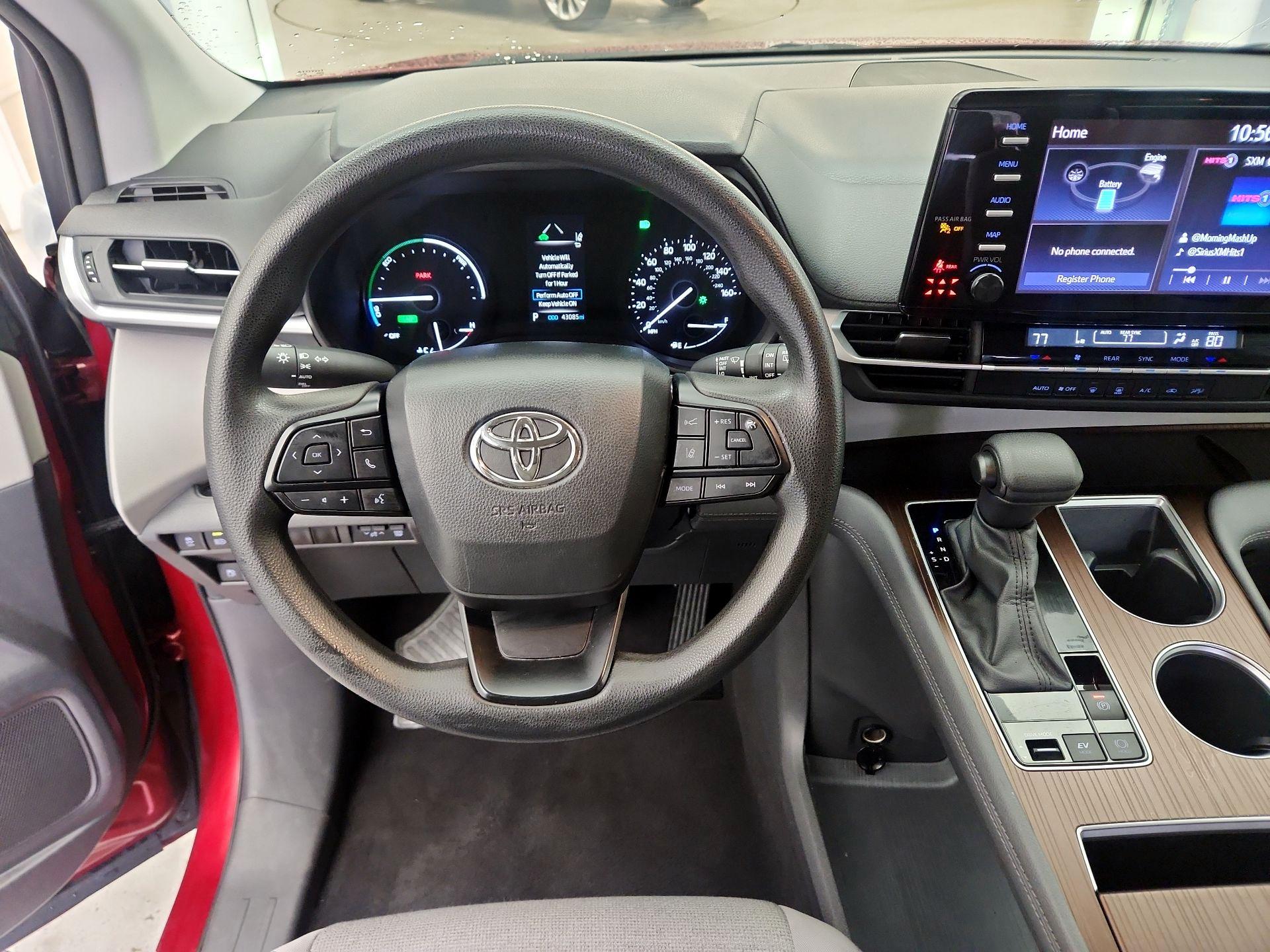 Thumbnail: 2024 Toyota Sienna - 10