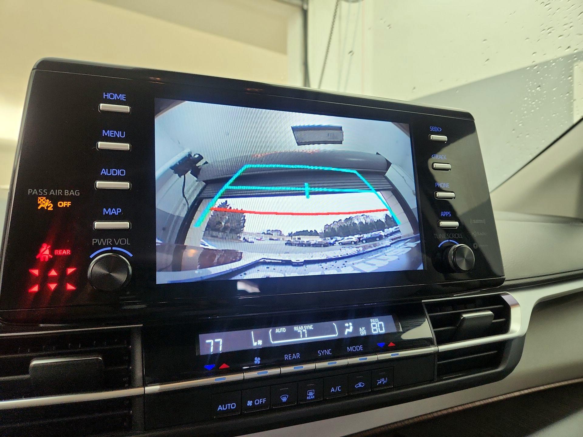 Thumbnail: 2024 Toyota Sienna - 14