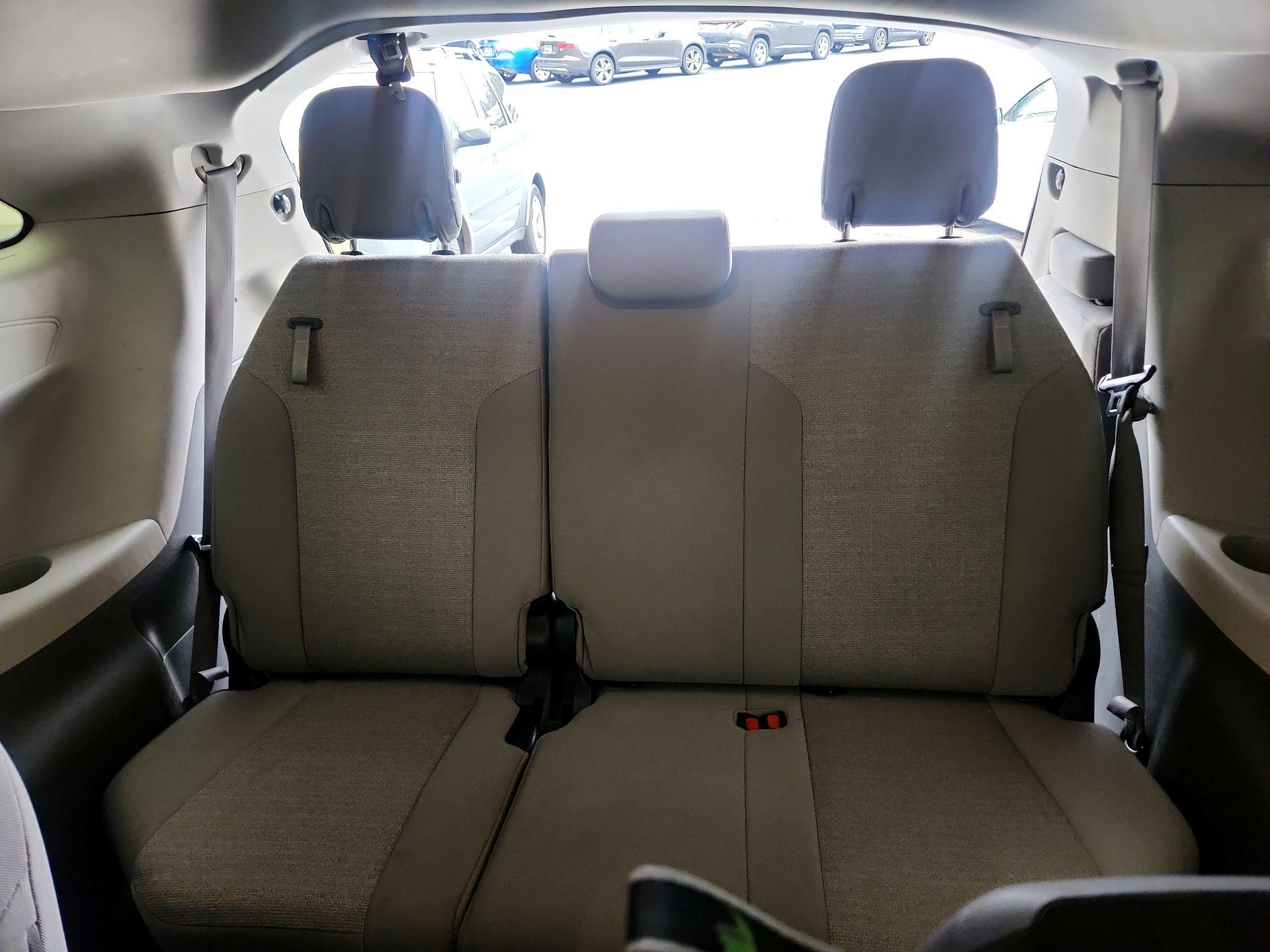 Thumbnail: 2024 Toyota Sienna - 20