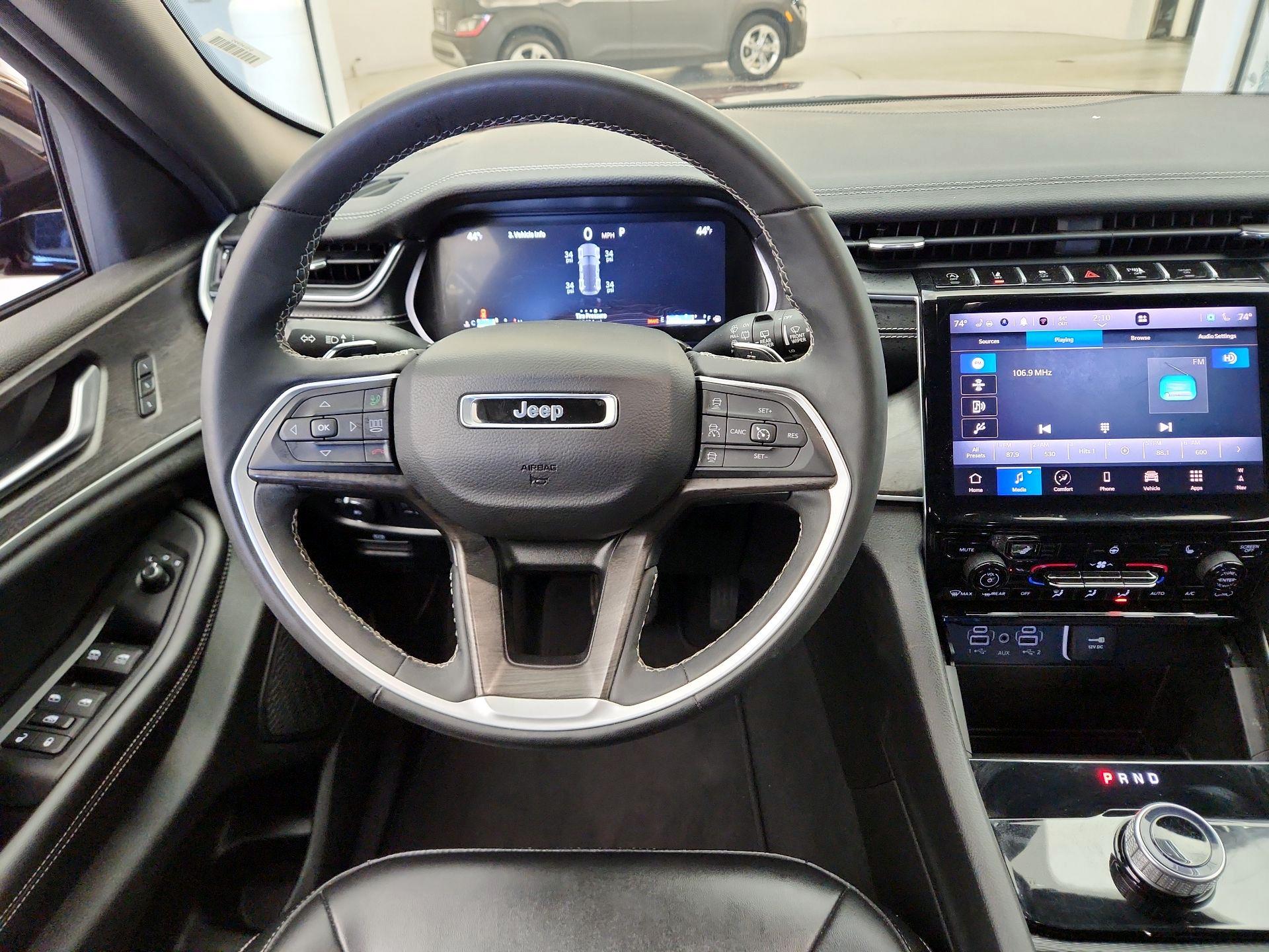 Thumbnail: 2024 Jeep Grand Cherokee - 10