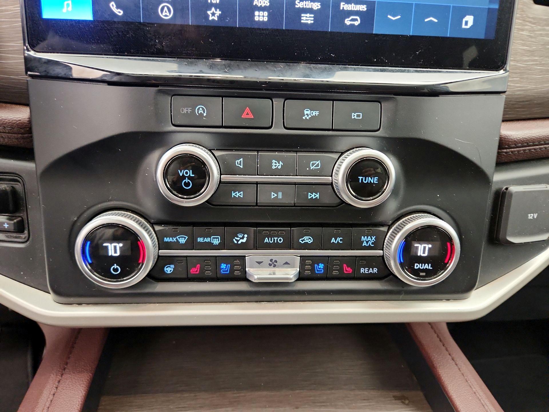 Thumbnail: 2023 Ford Expedition MAX - 17