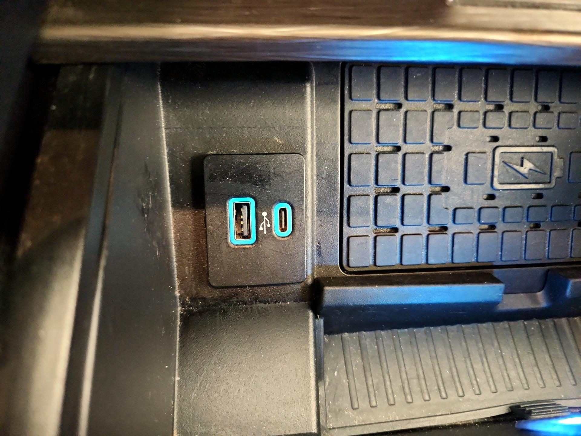 Thumbnail: 2023 Ford Expedition MAX - 19