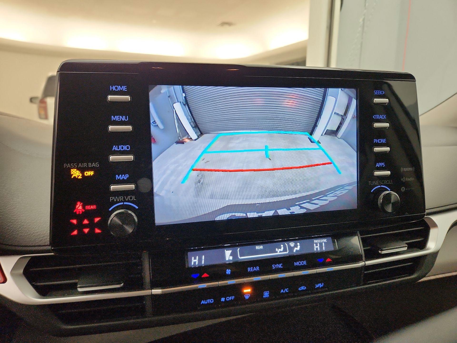 Thumbnail: 2024 Toyota Sienna - 14