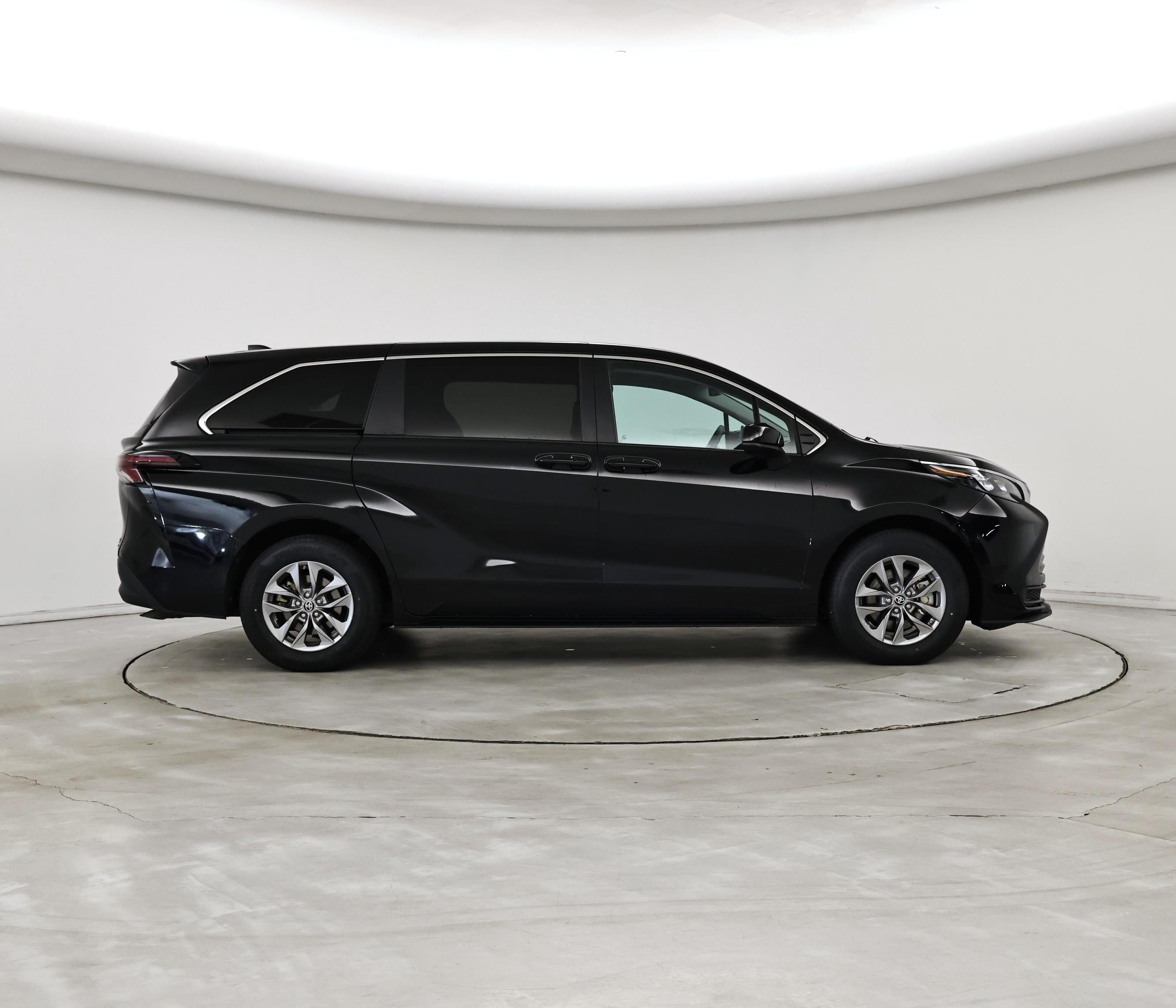 Thumbnail: 2024 Toyota Sienna - 7