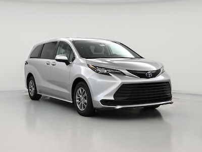 2024 Toyota Sienna Hybrid LE