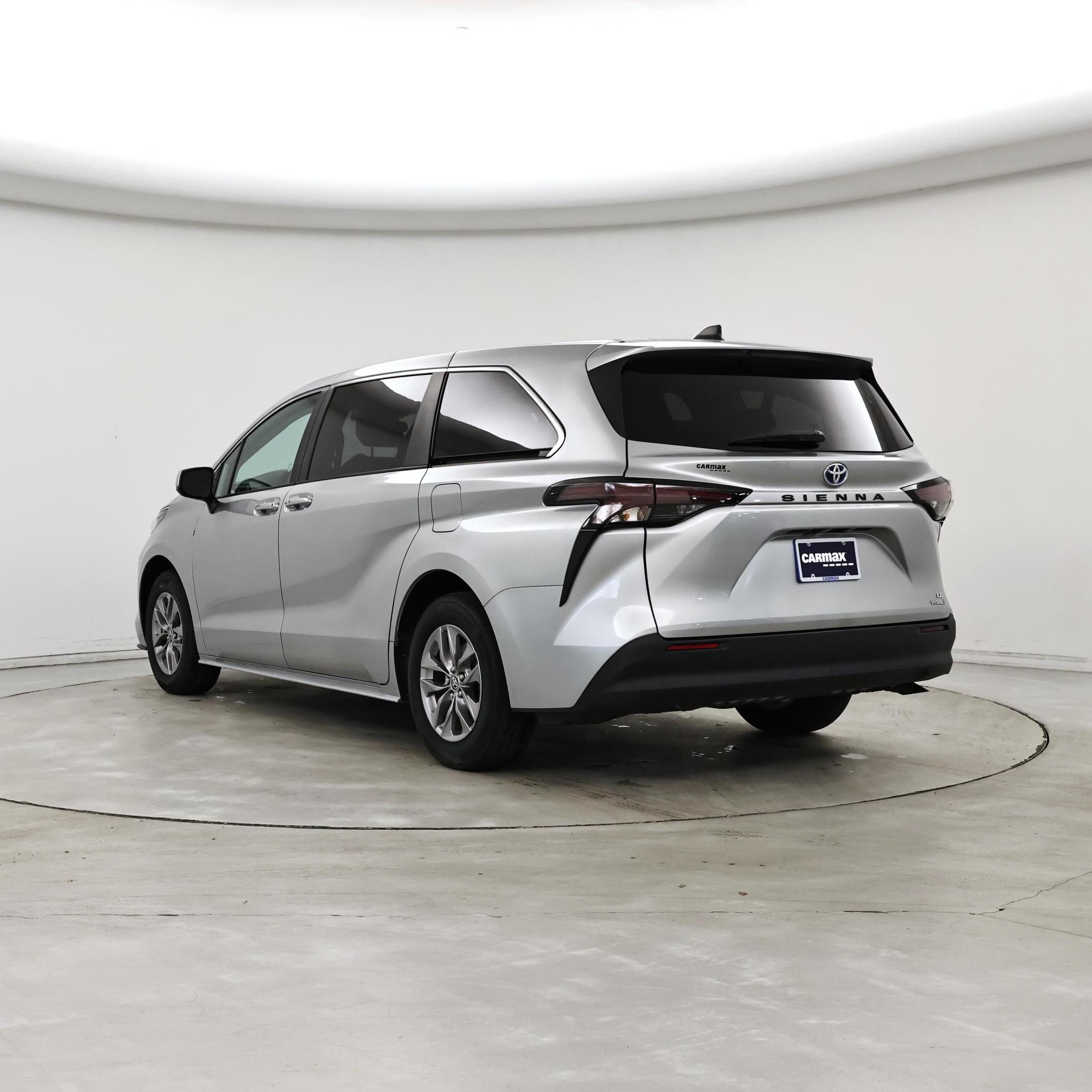 Thumbnail: 2024 Toyota Sienna - 2