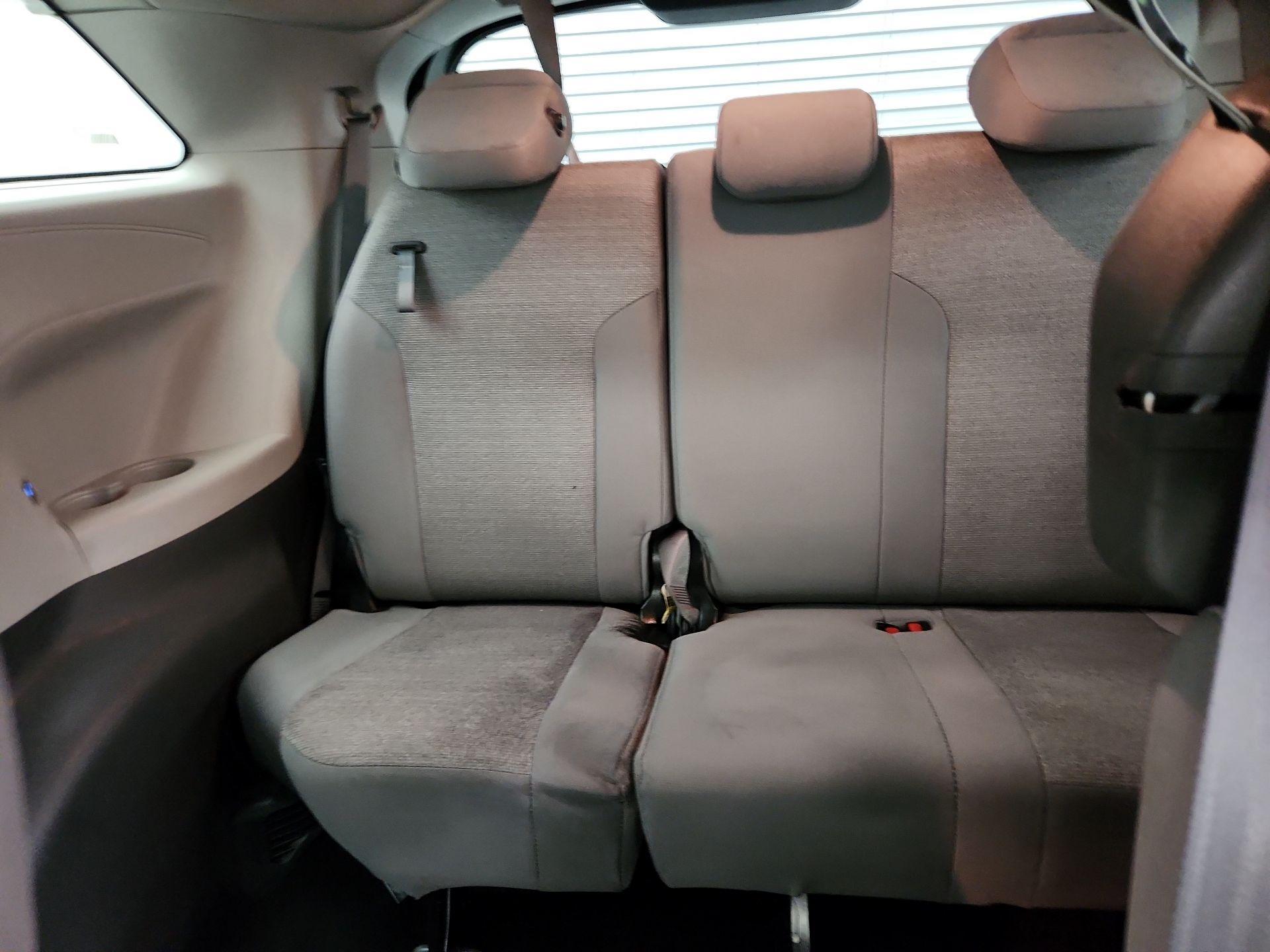 Thumbnail: 2024 Toyota Sienna - 20