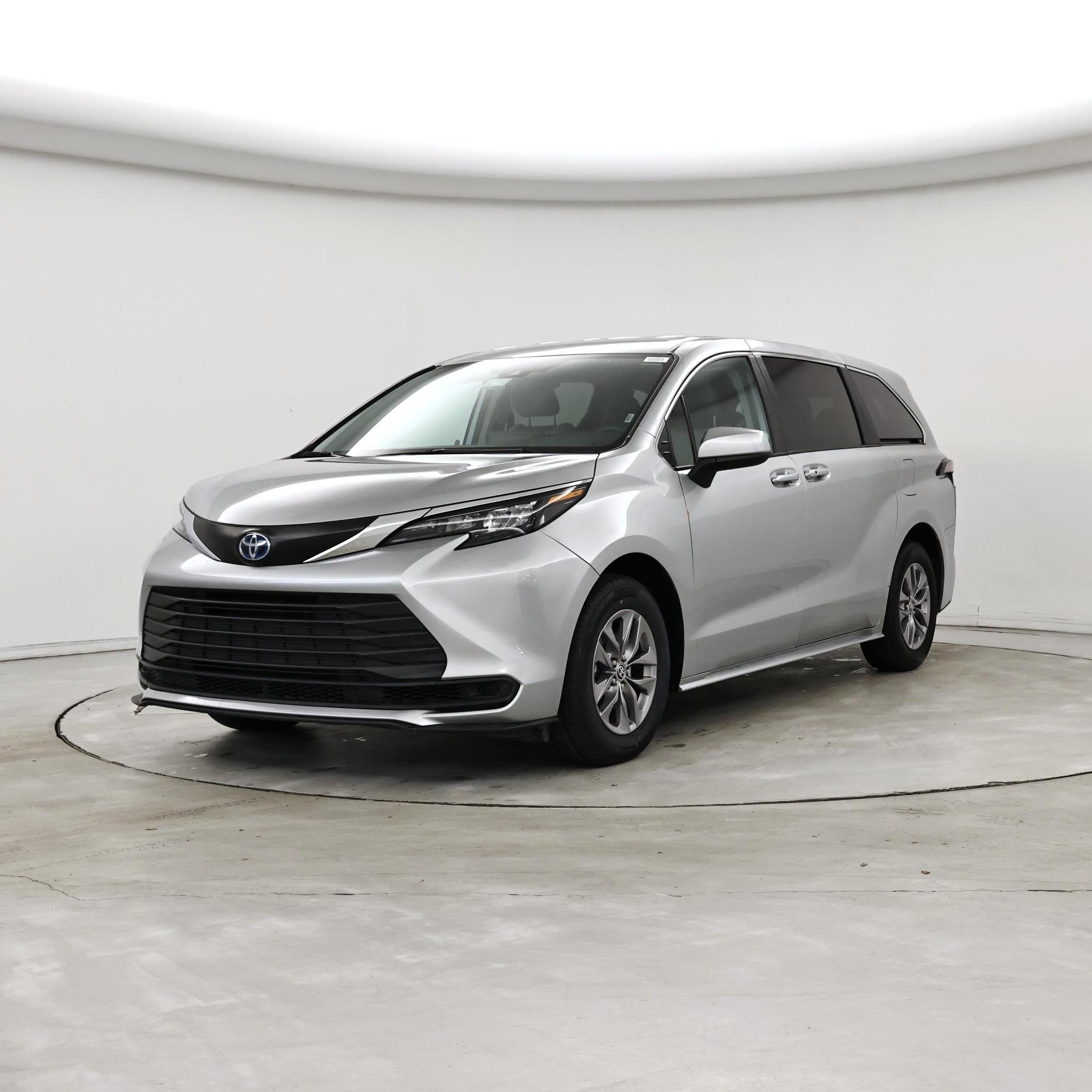 Thumbnail: 2024 Toyota Sienna - 4