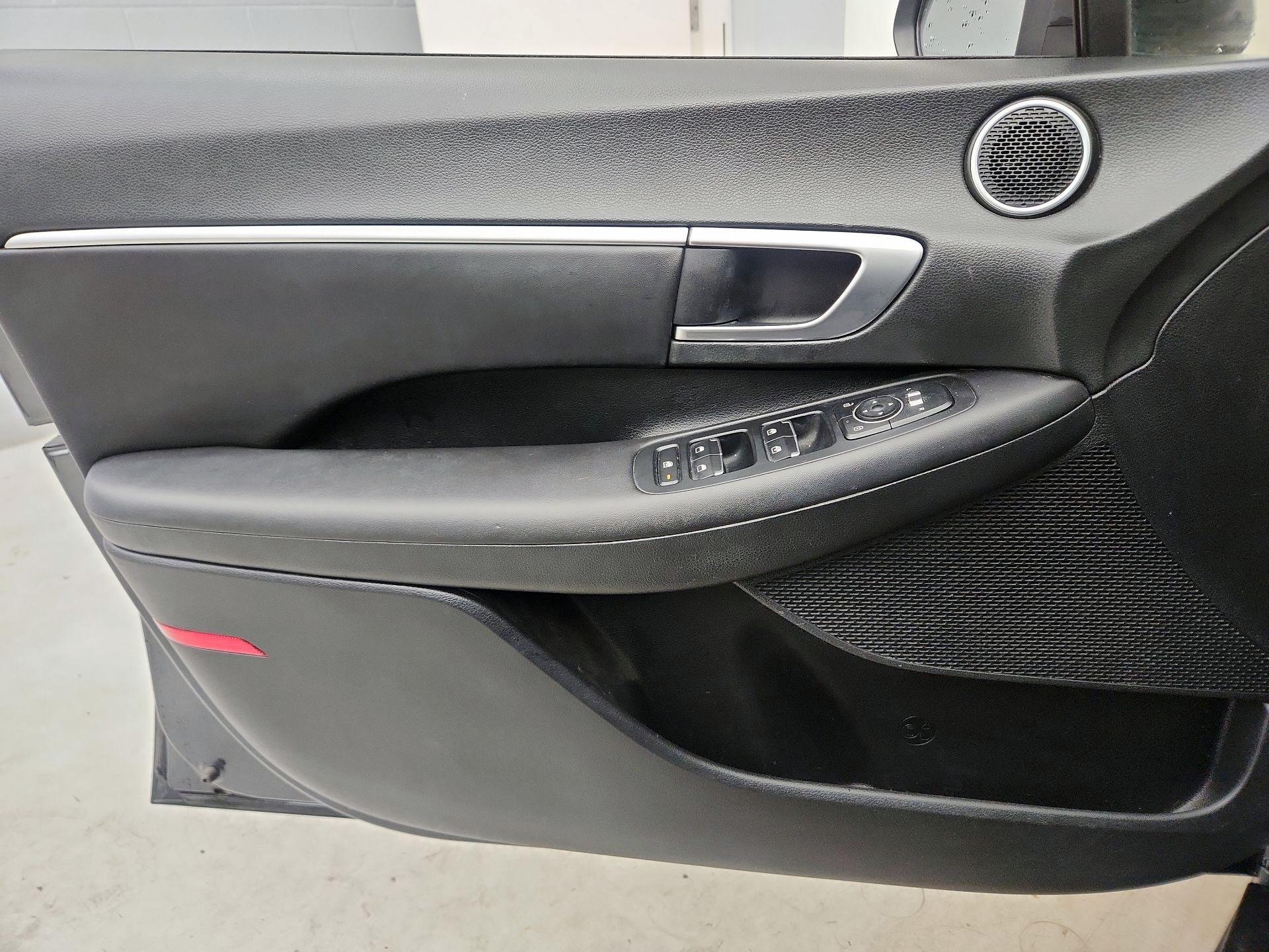 Thumbnail: 2023 Hyundai Sonata - 12