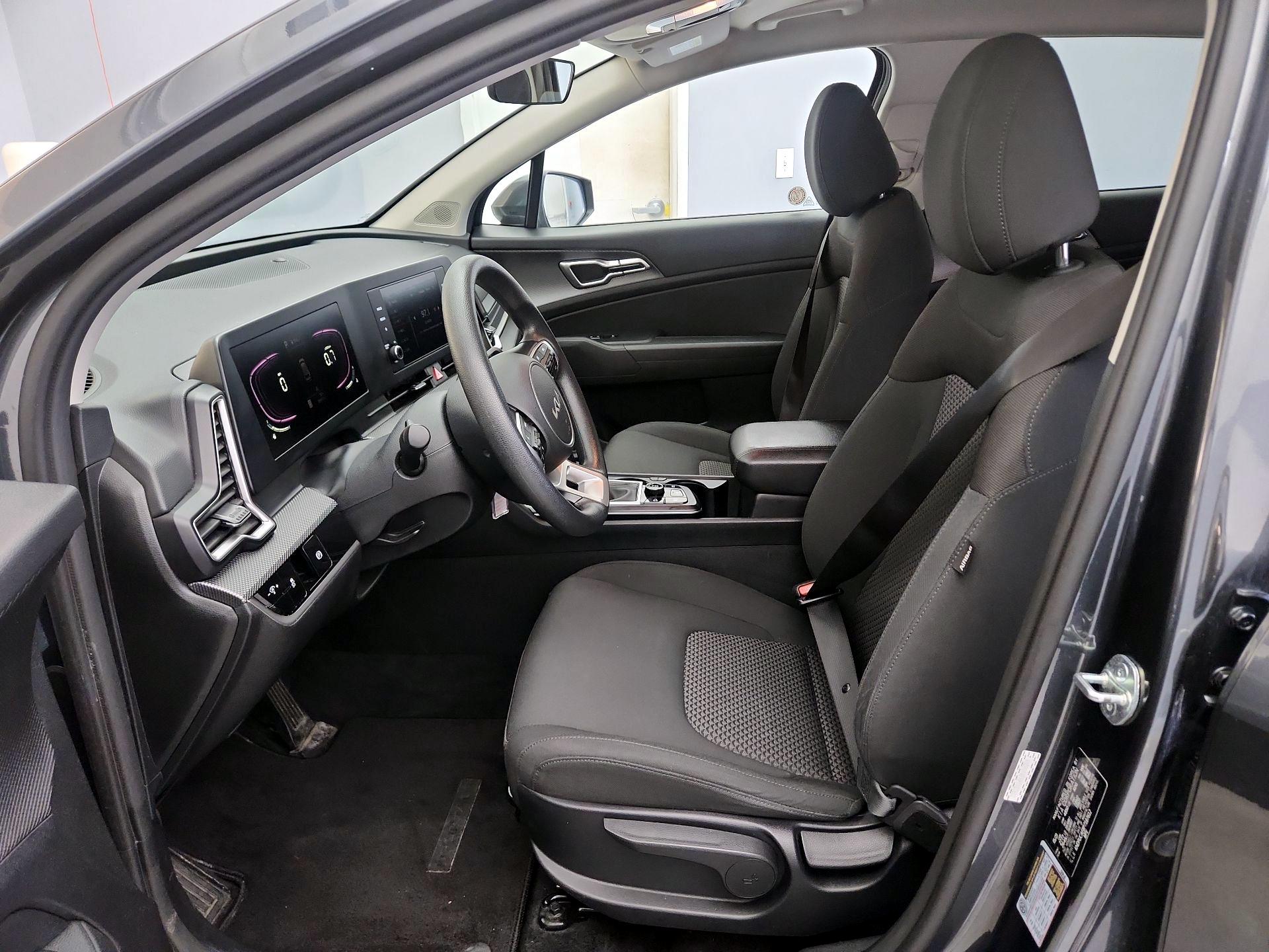 Thumbnail: 2023 Kia Sportage - 11